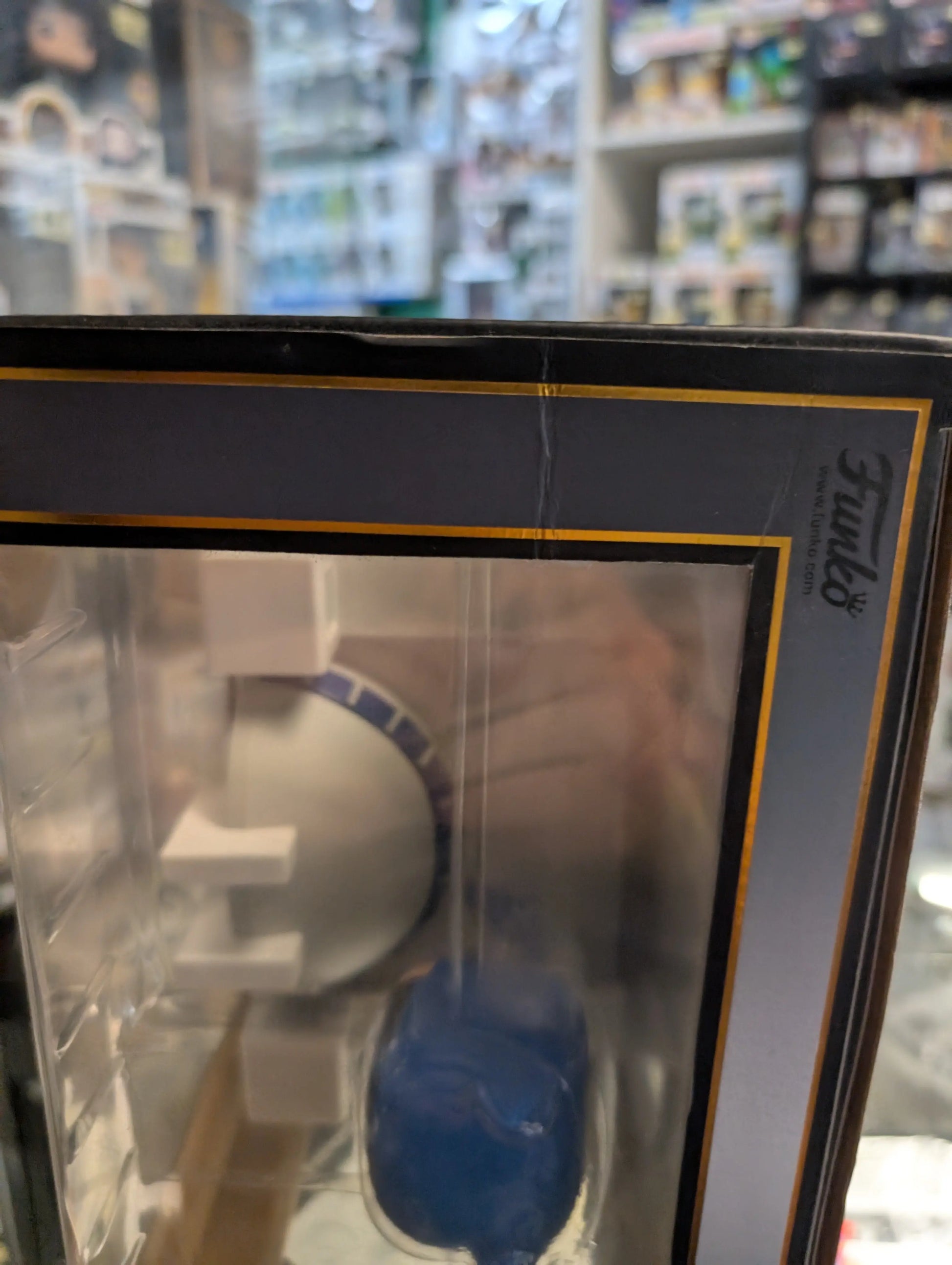 Funko Pop! Town: DC Comics - Batman Vinyl Figure 09 FRENLY BRICKS - Open 7 Days