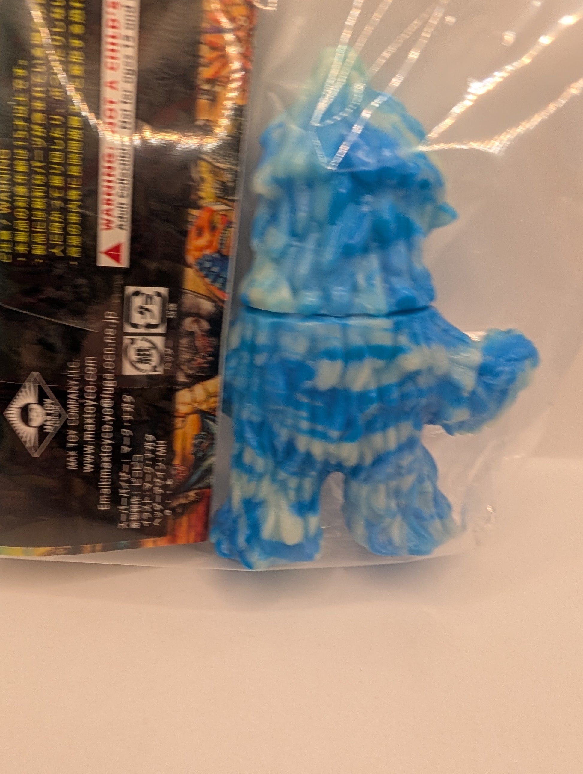 Maxtoys Ultraman Series Zazarn Sludge Kaiju Blue Limited Luminous Sofubi Figure FRENLY BRICKS - Open 7 Days