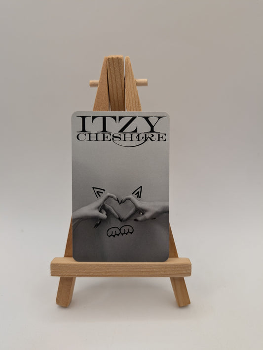 Lia Yuna Unit Official Photocard Itzy Mini Album Cheshire Genuine Kpop FRENLY BRICKS - Open 7 Days