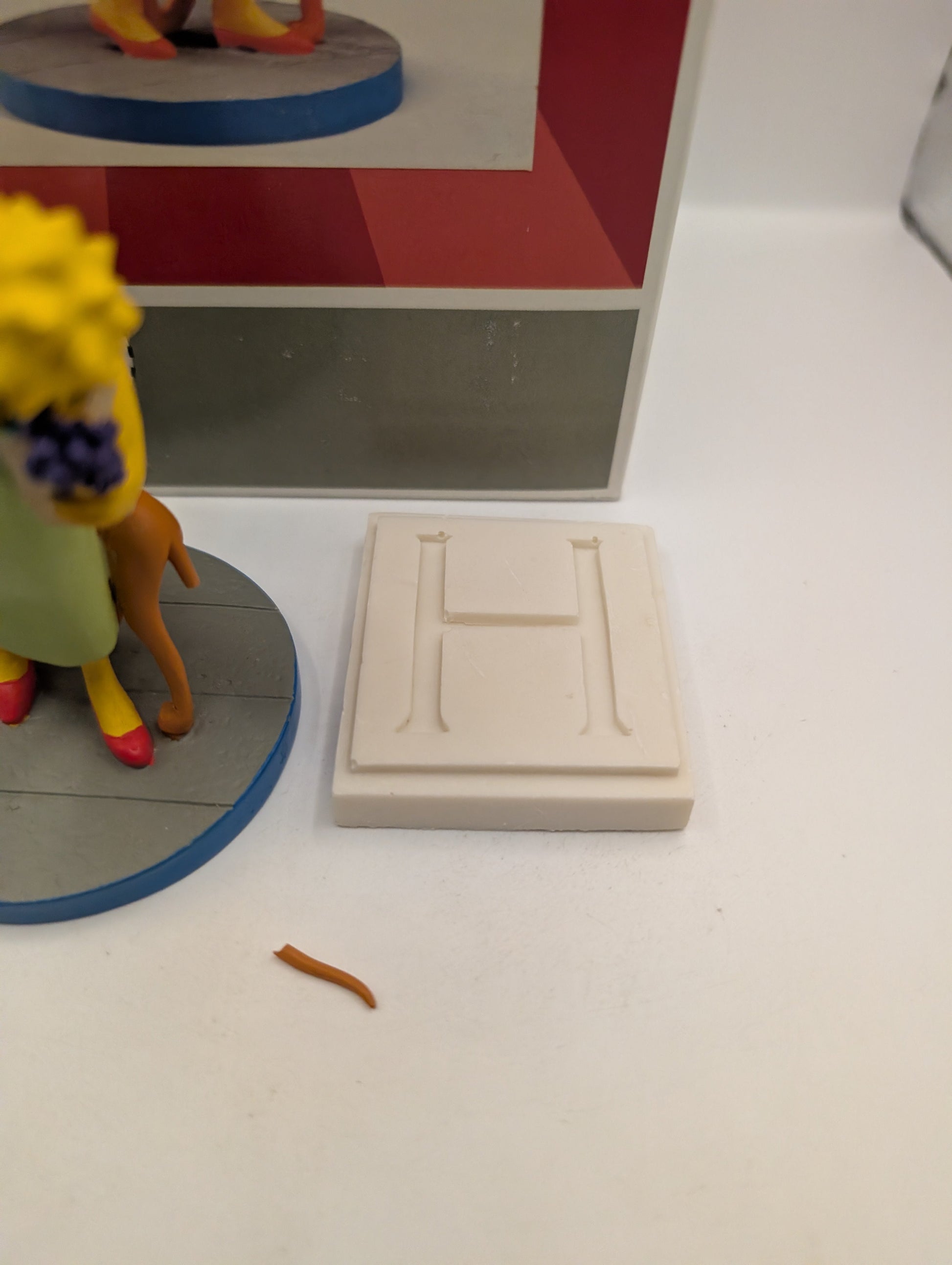 The Simpsons sculpture "Happy Homer-Maker" Simpson Nuclear Family Collection FRENLY BRICKS - Open 7 Days