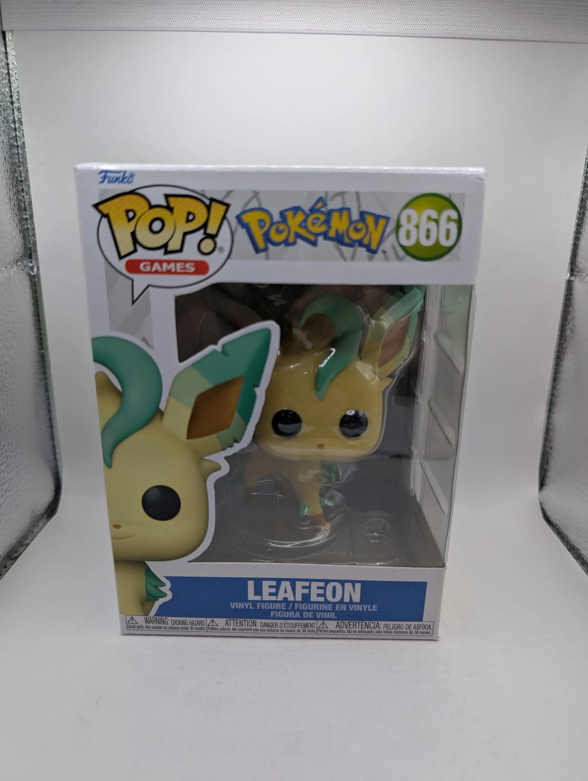 Pokémon - Leafeon #866 - Funko POP! Vinyl Games image 1