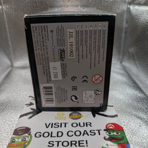 Funko Pop! DC 300 BATMITE 4