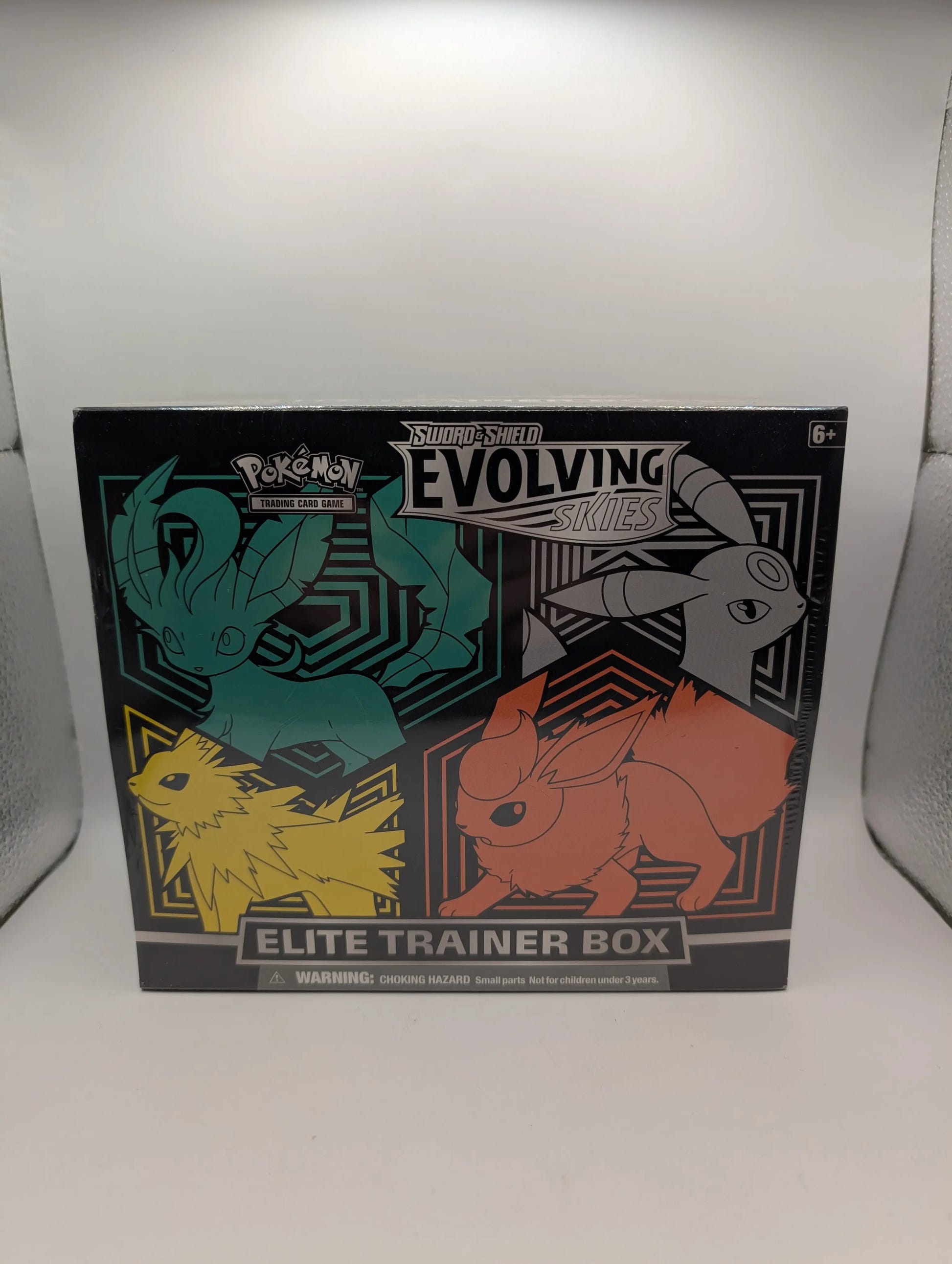 Pokemon TCG: Evolving Skies Elite SWSH07 Trainer Box ETB Sealed FRENLY BRICKS - Open 7 Days image 1