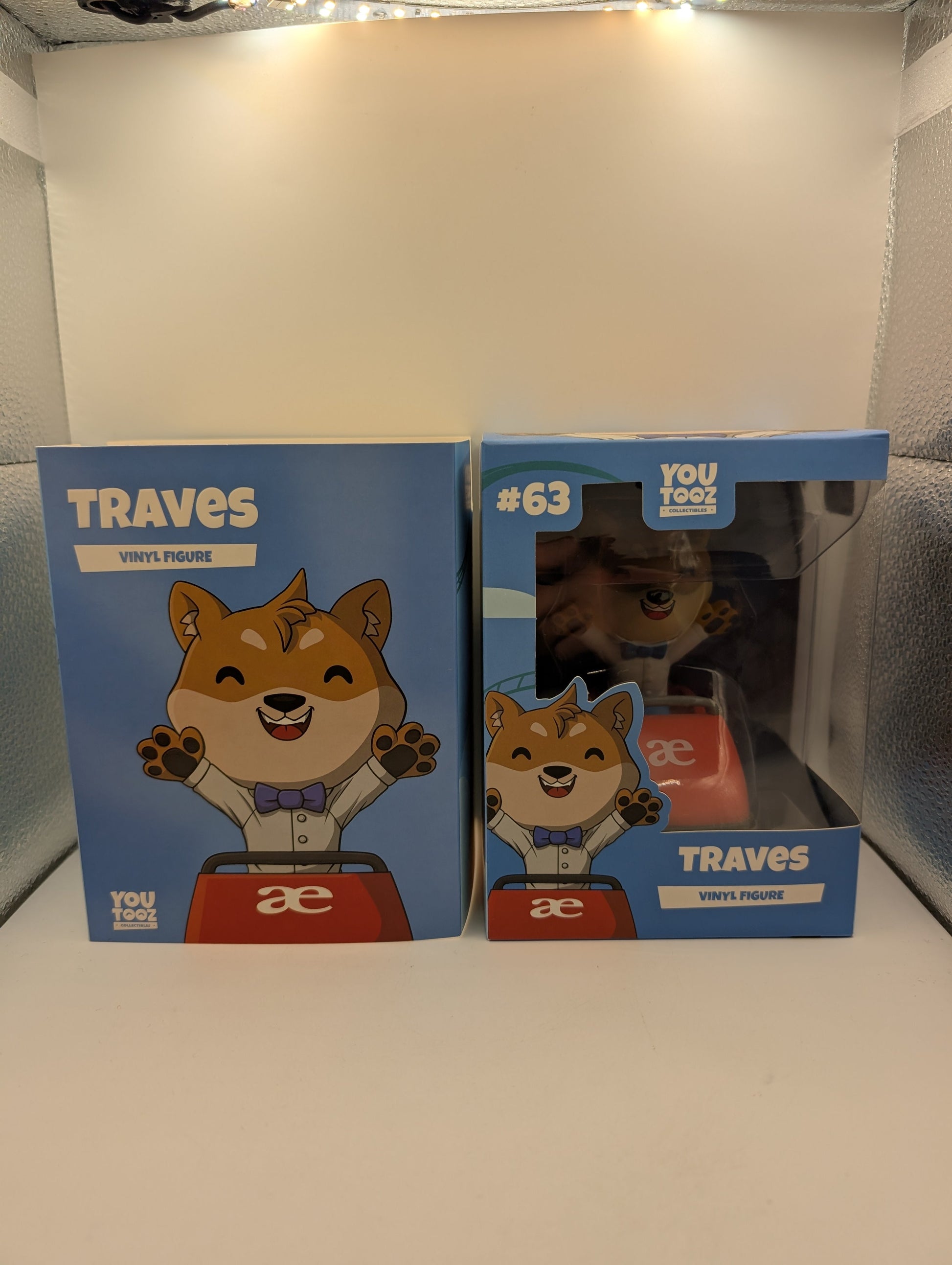 Youtooz Traves Vinyl Figurine #63 (Blue Feet) Minecraft collectible FRENLY BRICKS - Open 7 Days