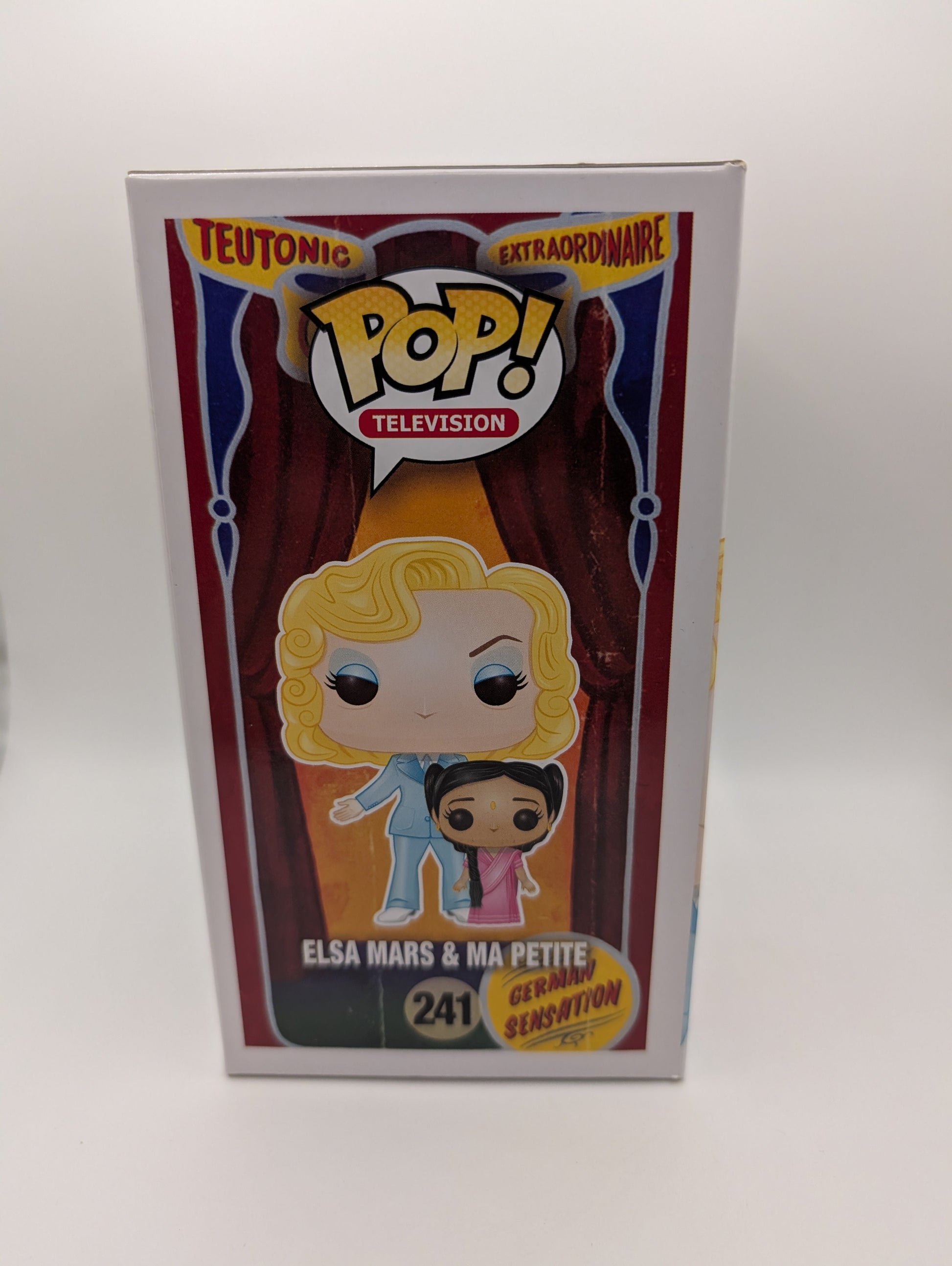 FUNKO POP! AMERICAN HORROR STORY FREAK SHOW ELSA MARS & MA PETITE FRENLY BRICKS - Open 7 Days