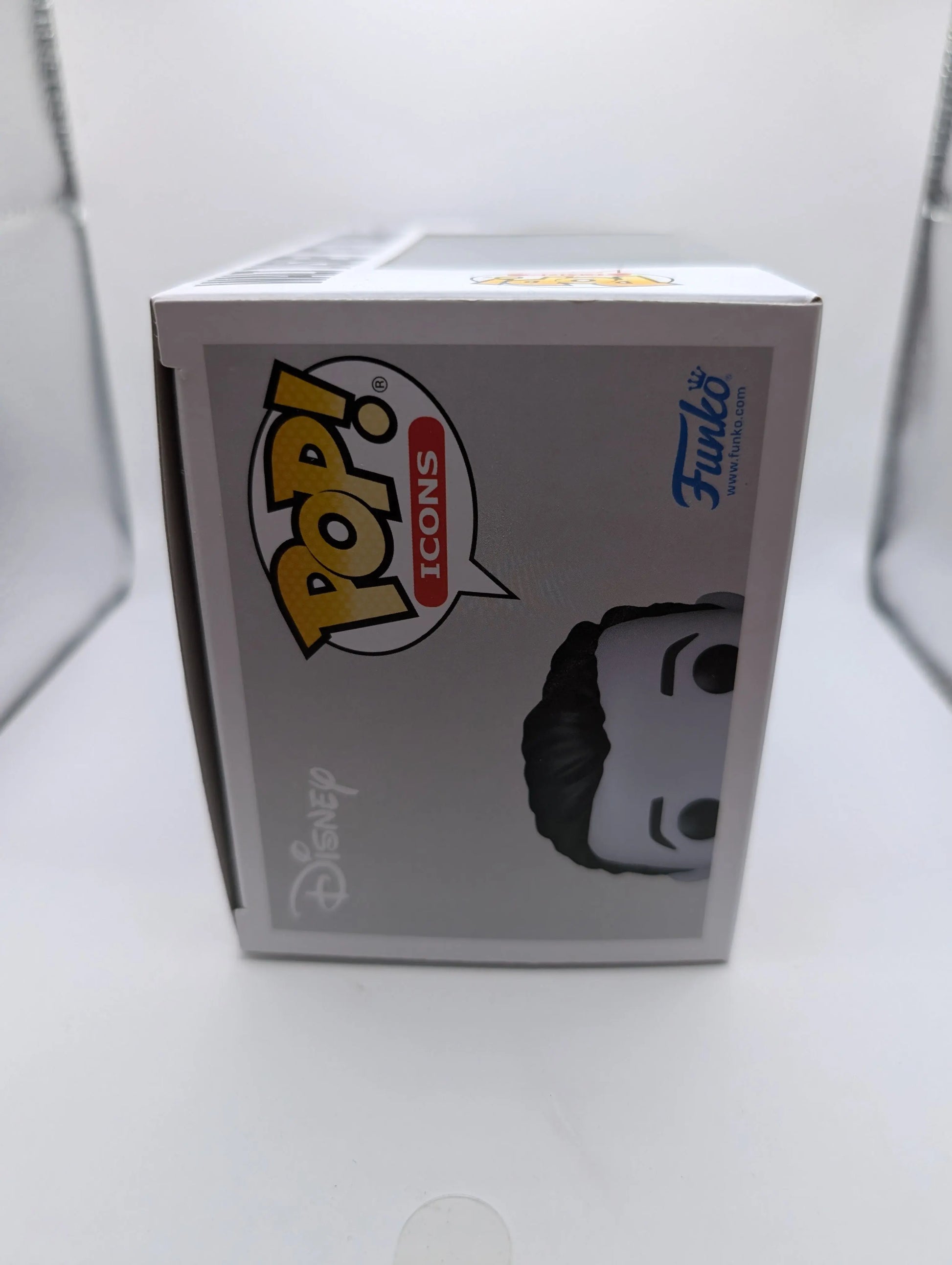 Funko POP! Icons Disney 100 WALT DISNEY WITH DRAWING #74 FRENLY BRICKS - Open 7 Days