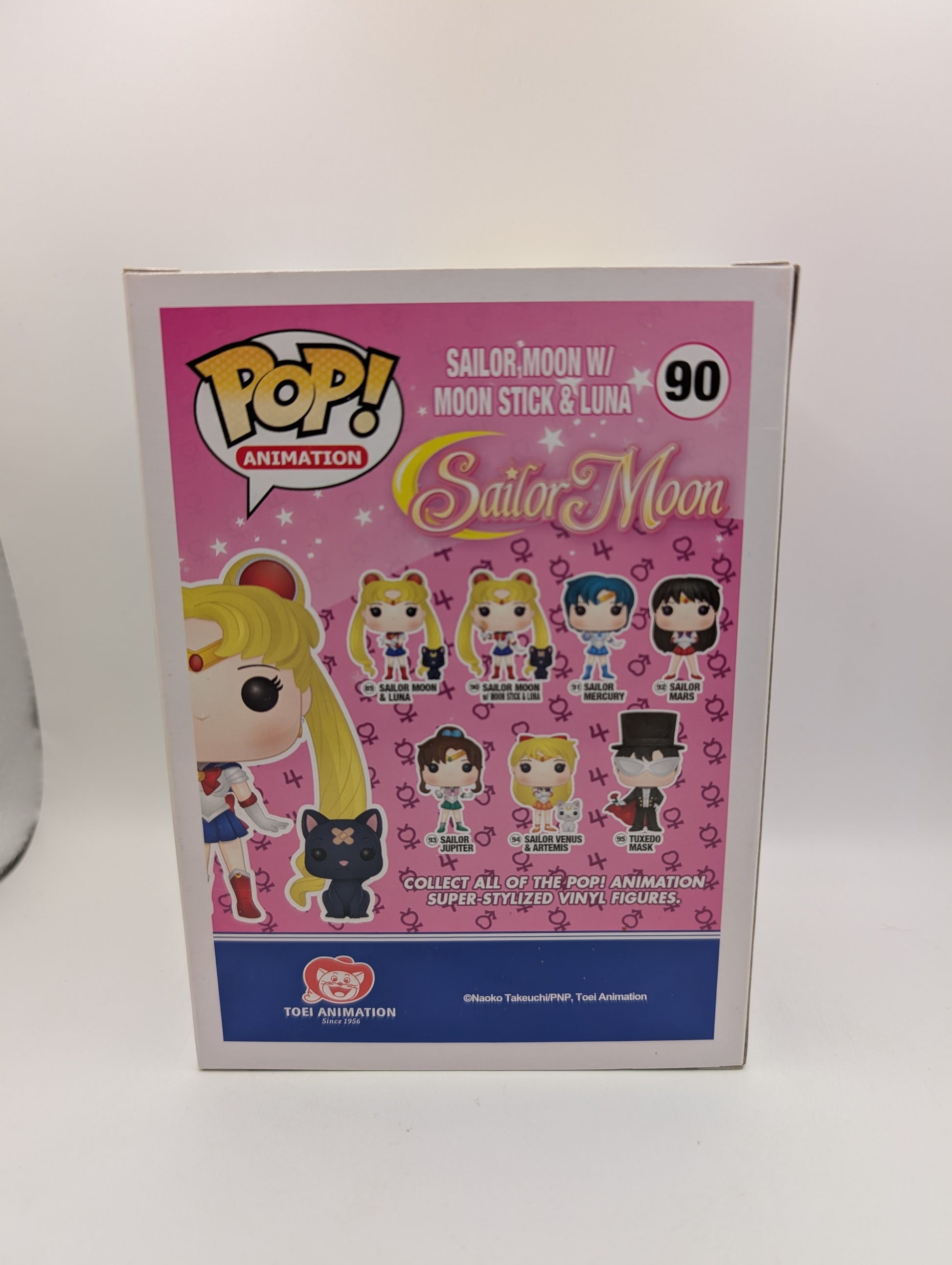 Funko Pop Sailor Moon w/ Moon Stick & Luna #90