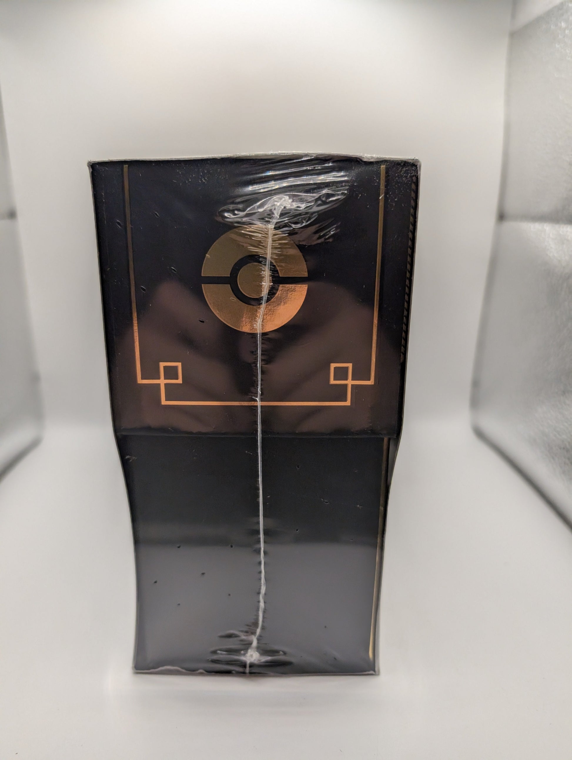 Pokemon TCG Sword & Shield Zamazenta ETB Elite Trainer Box Plus Factory Sealed FRENLY BRICKS - Open 7 Days