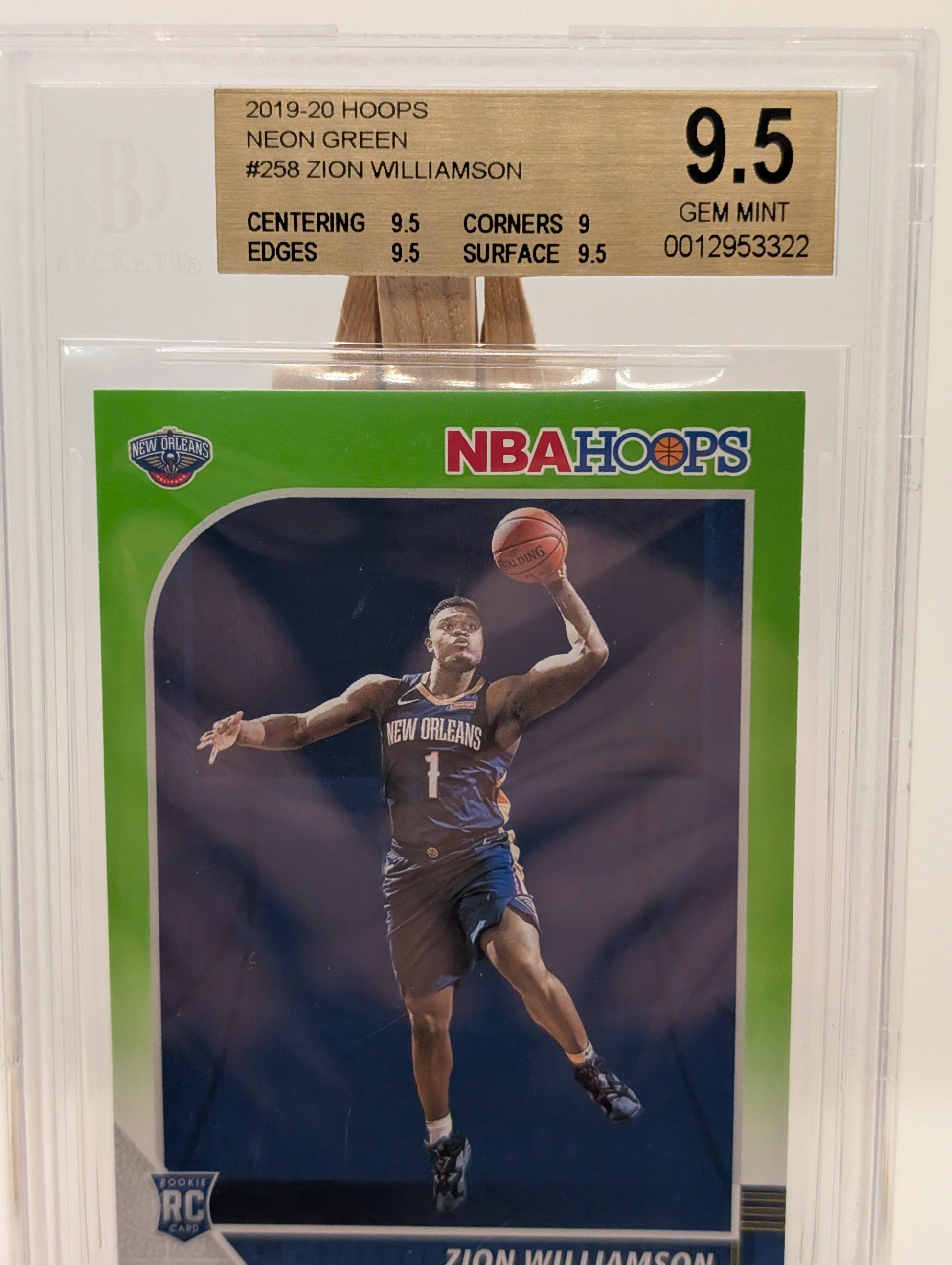 ZION WILLIAMSON #258
2019 PANINI HOOPS Neon Green BGS 9.5 Rookie FRENLY BRICKS - Open 7 Days image 2