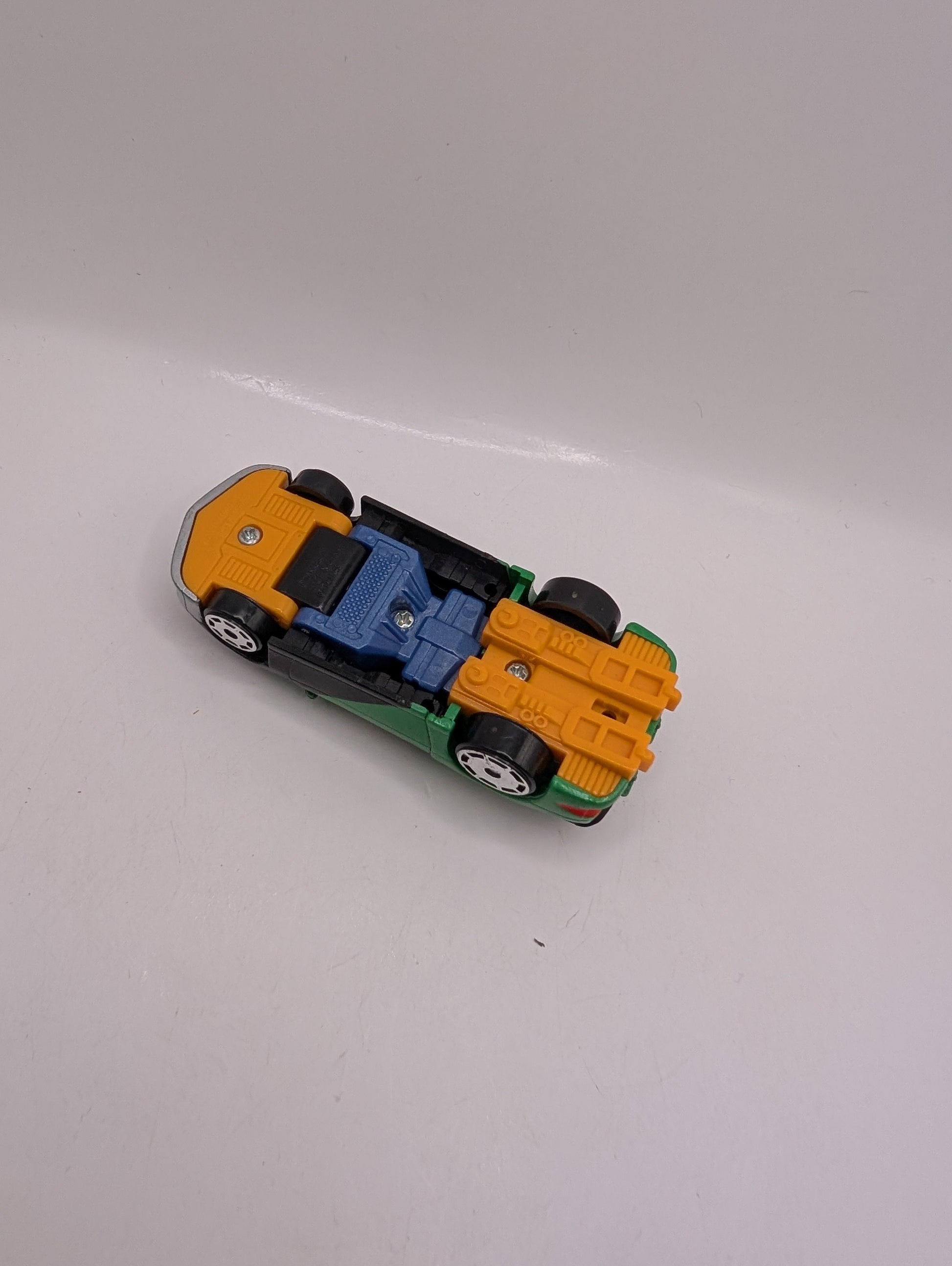 TRANSFORMERS ROBOTS IN DISGUISE SIDE SWIPE, Basic 2001 FRENLY BRICKS - Open 7 Days