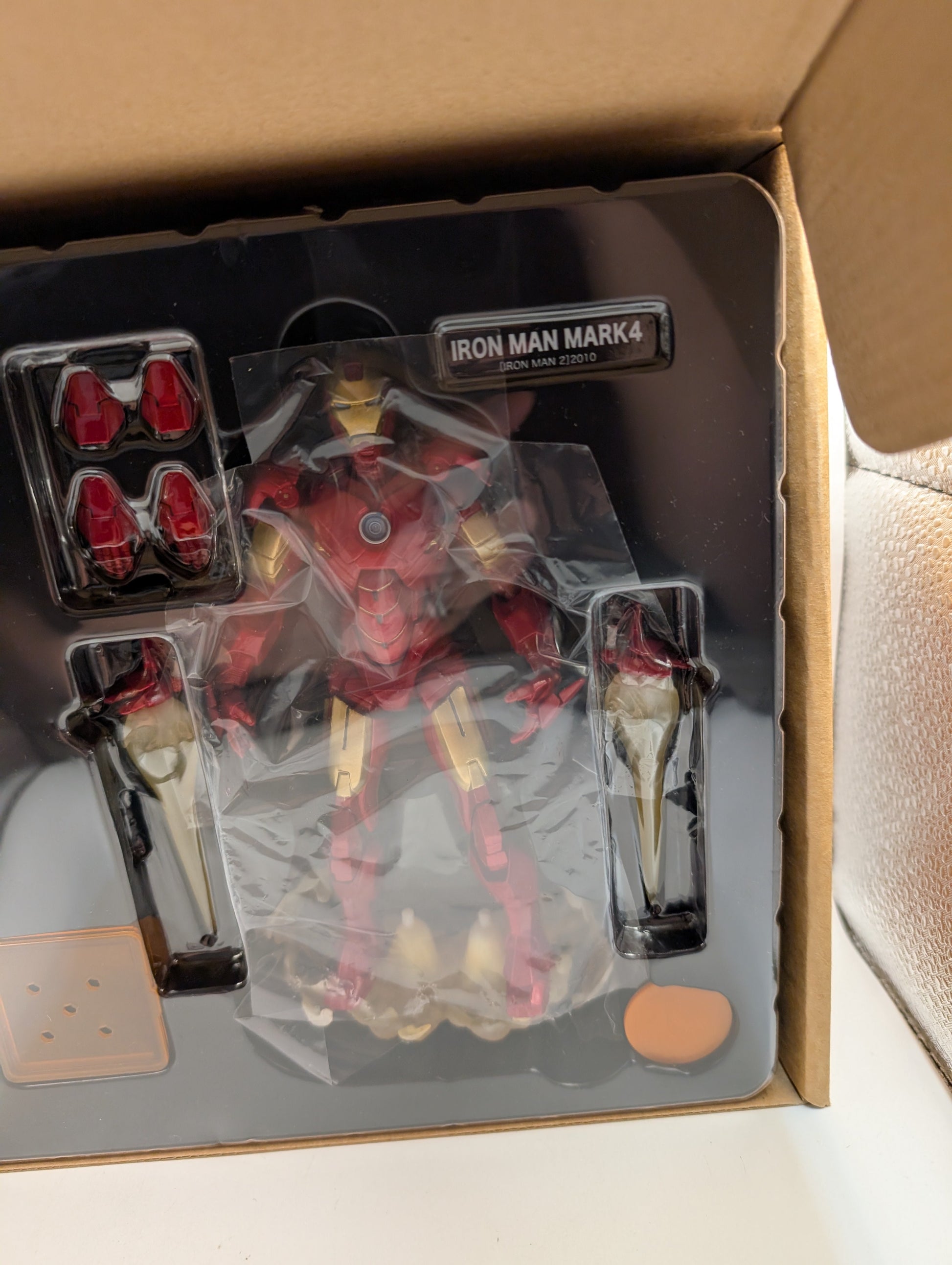 IRON MAN - Mark IV Sci-fi Revoltech Action Figure Oh Limited Edition Kaiyodo FRENLY BRICKS - Open 7 Days