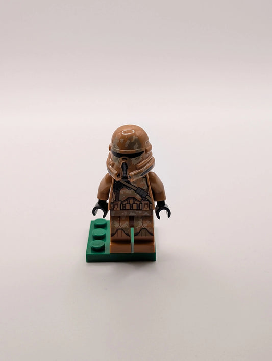 LEGO Clone Airborne Trooper Phase 2 Geonosis Camouflage, Smirk Minifigure sw0605 FRENLY BRICKS - Open 7 Days