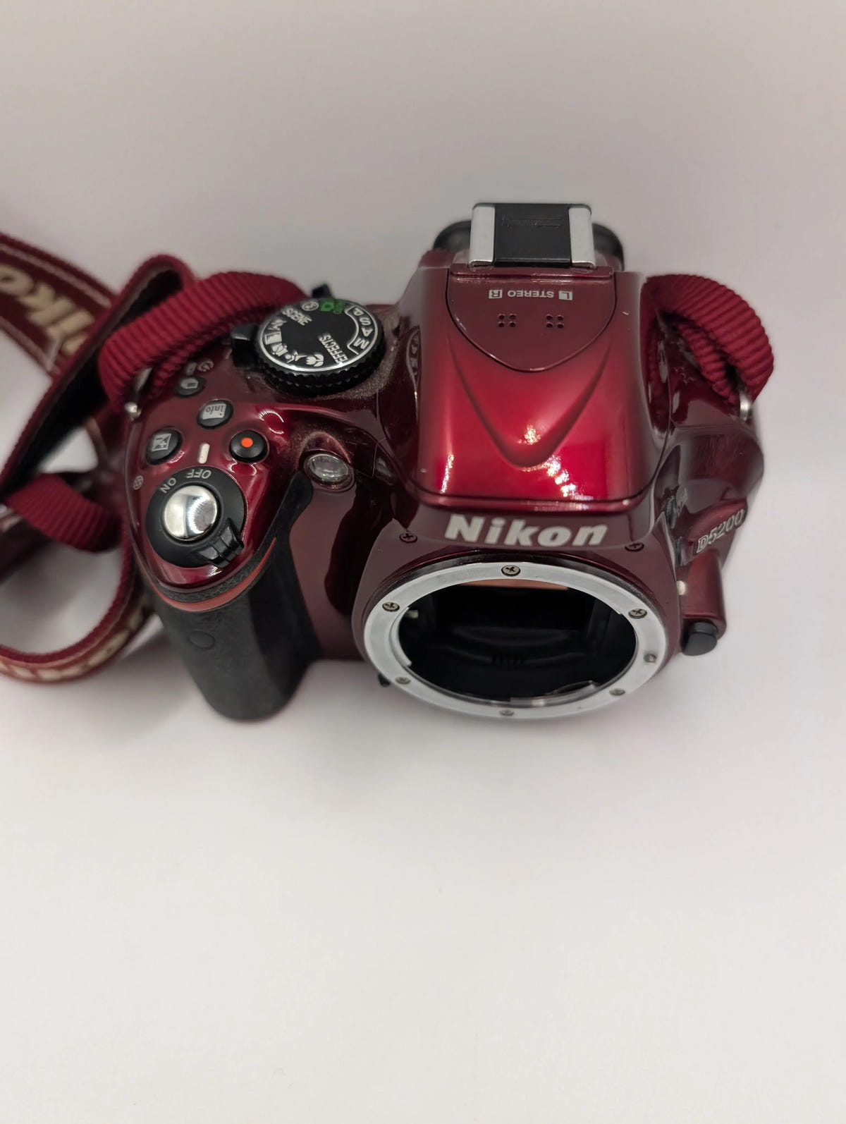 Nikon D5200 Digital Camera Red 24.1 Megapixel 3.2" No battery Untested FRENLY BRICKS - Open 7 Days image 3
