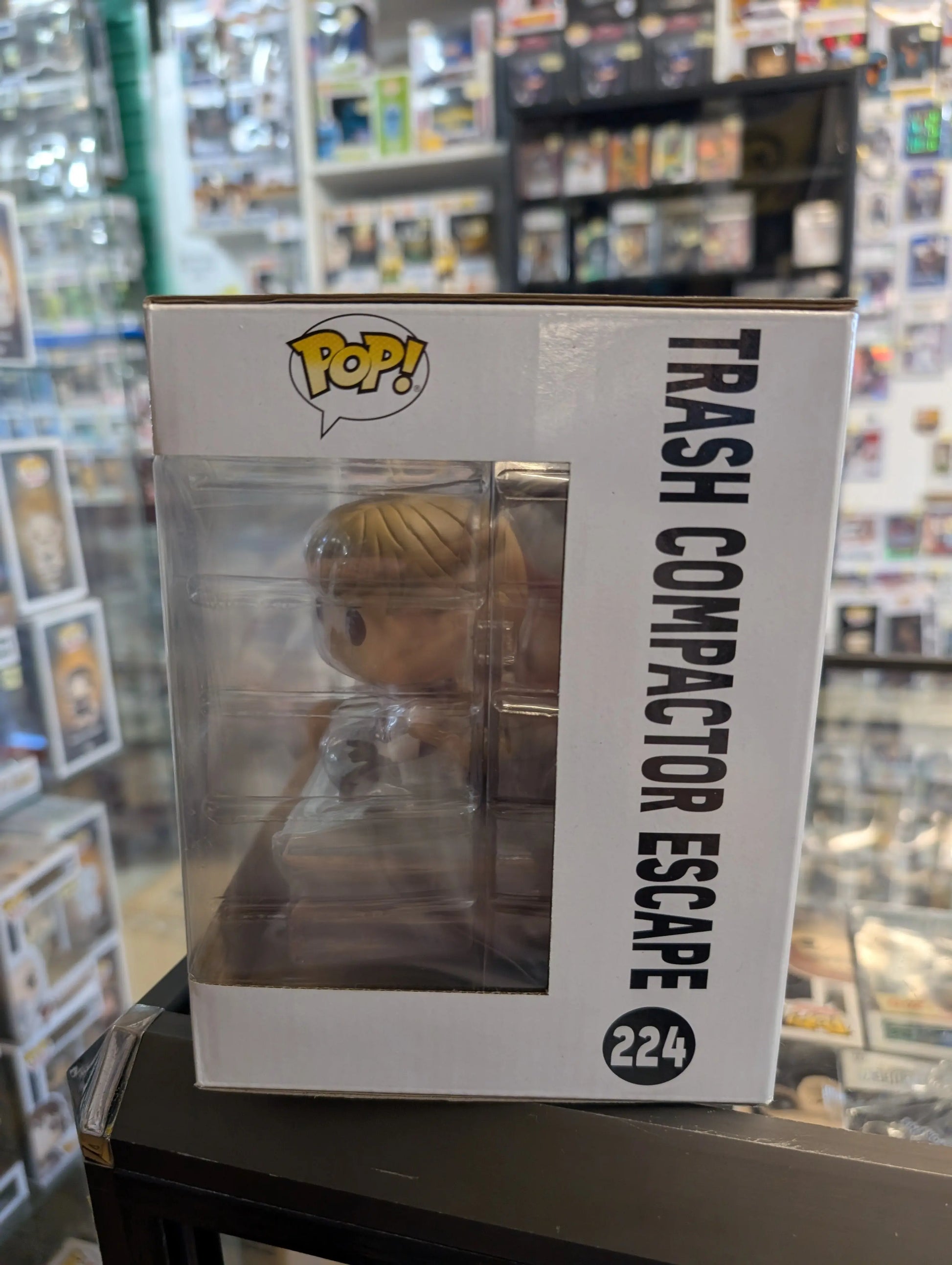 STAR WARS Funko Pop - Trash Compactor Escape / movie moments No. 224 FRENLY BRICKS - Open 7 Days