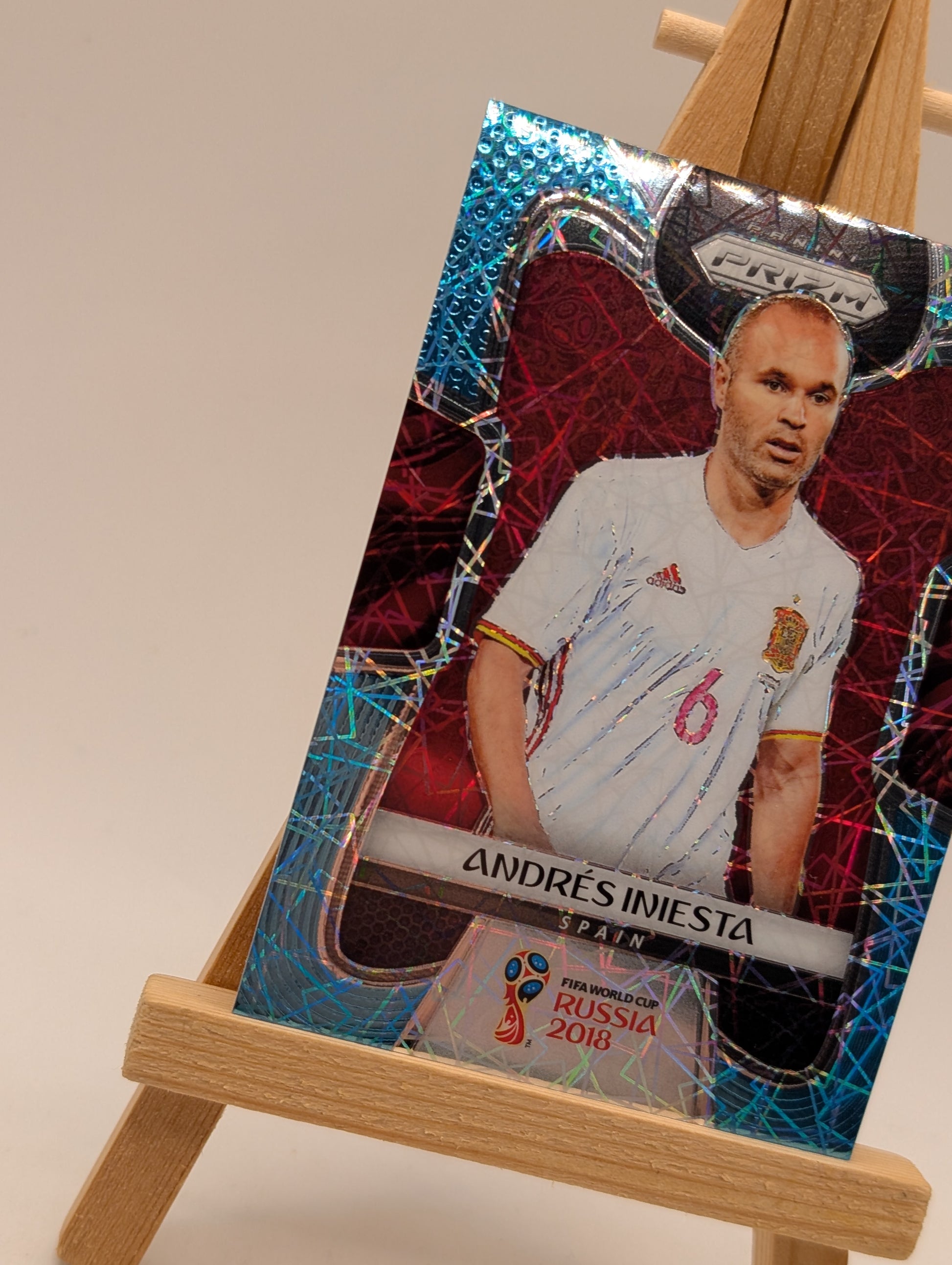 Prizm World Cup 2018 Andres Iniesta Spain Light Blue Lazer /125