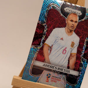 Prizm World Cup 2018 Andres Iniesta Spain Light Blue Lazer /125