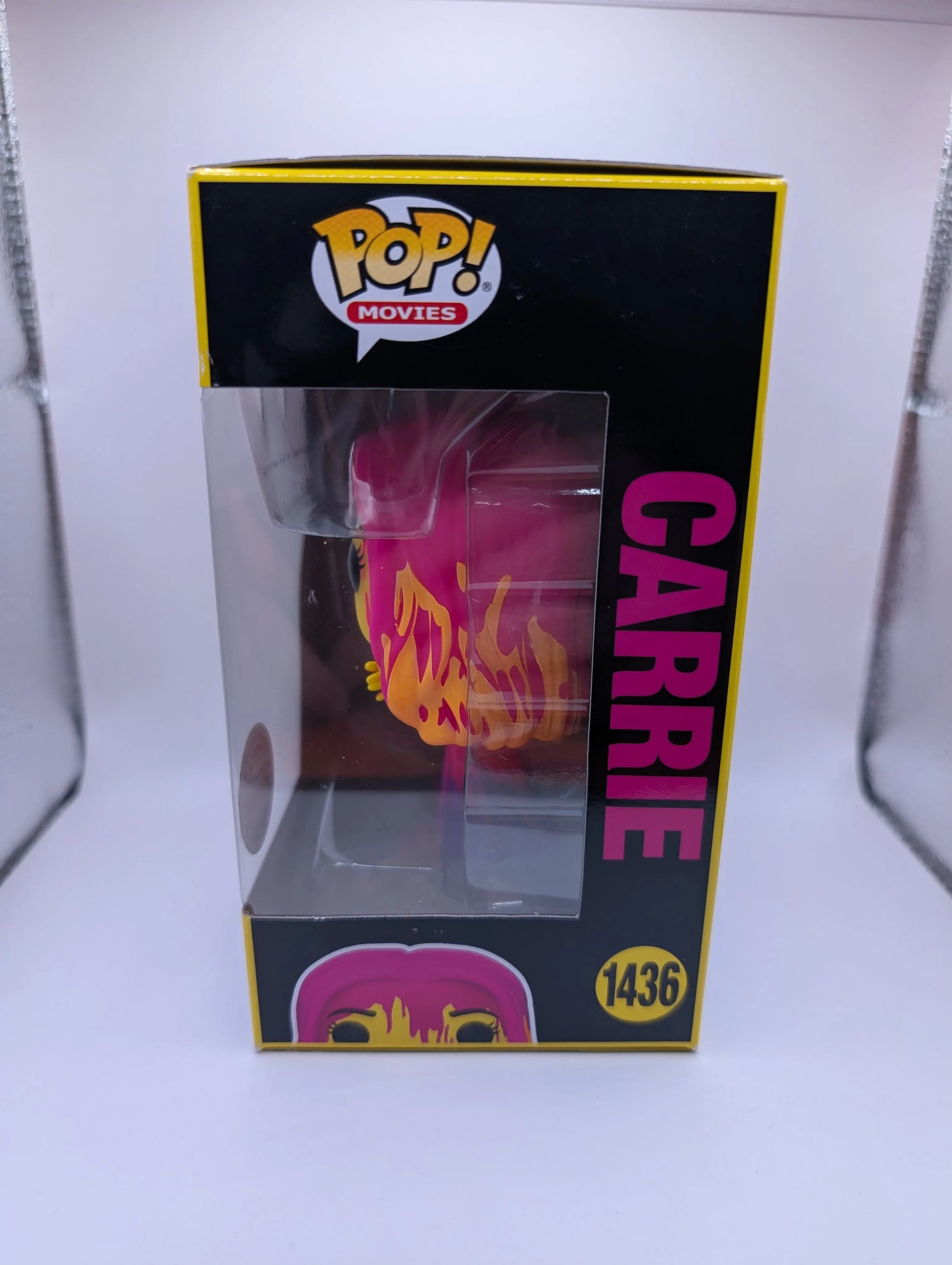 Funko Pop Movies #1436 - Carrie Exclusive - Bloody - Black Light FRENLY BRICKS - Open 7 Days