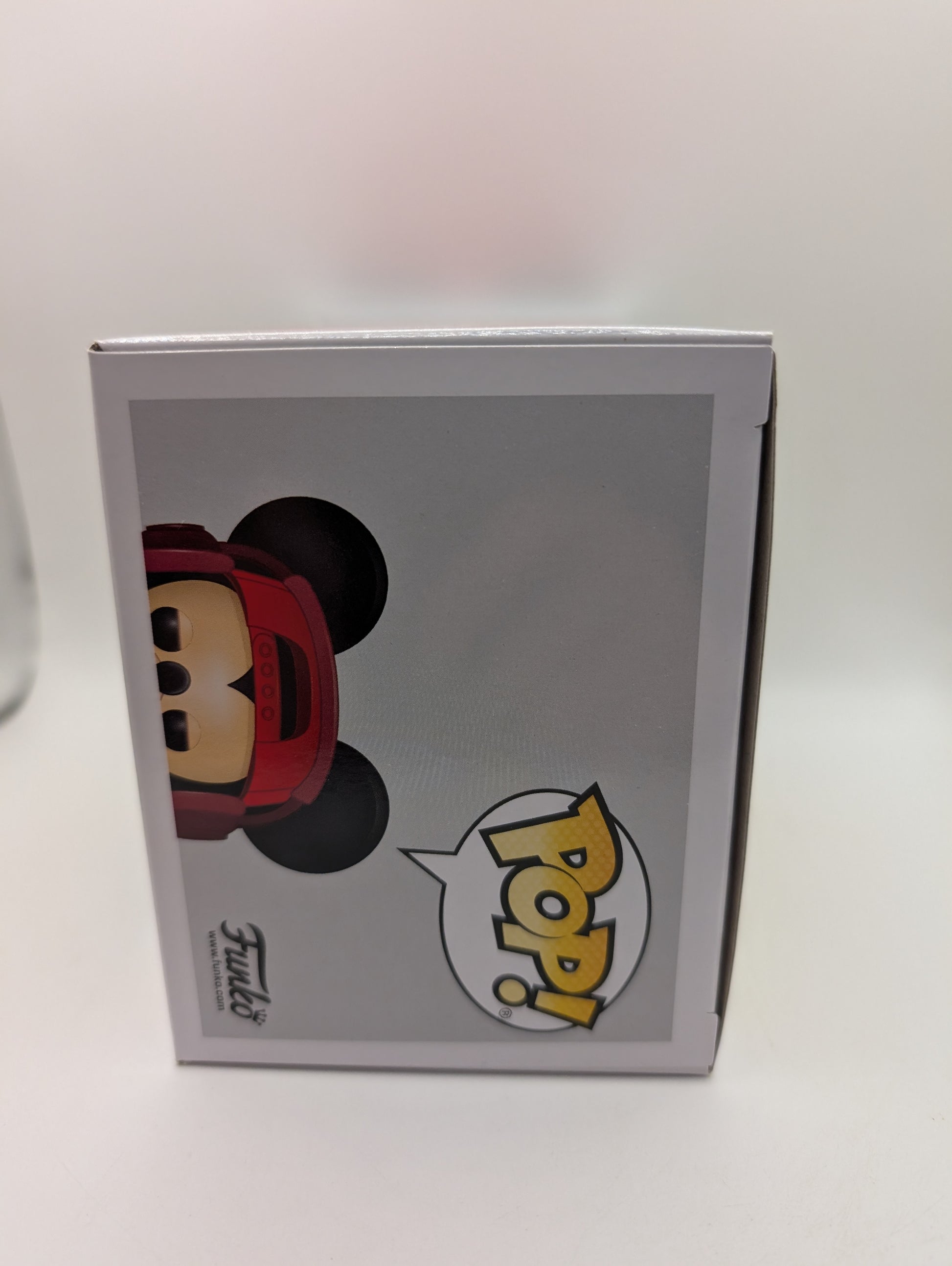 Gamer Mickey 471 ~ Disney: Mickey The True Original ~ 90 Years ~ Funko Pop Vinyl