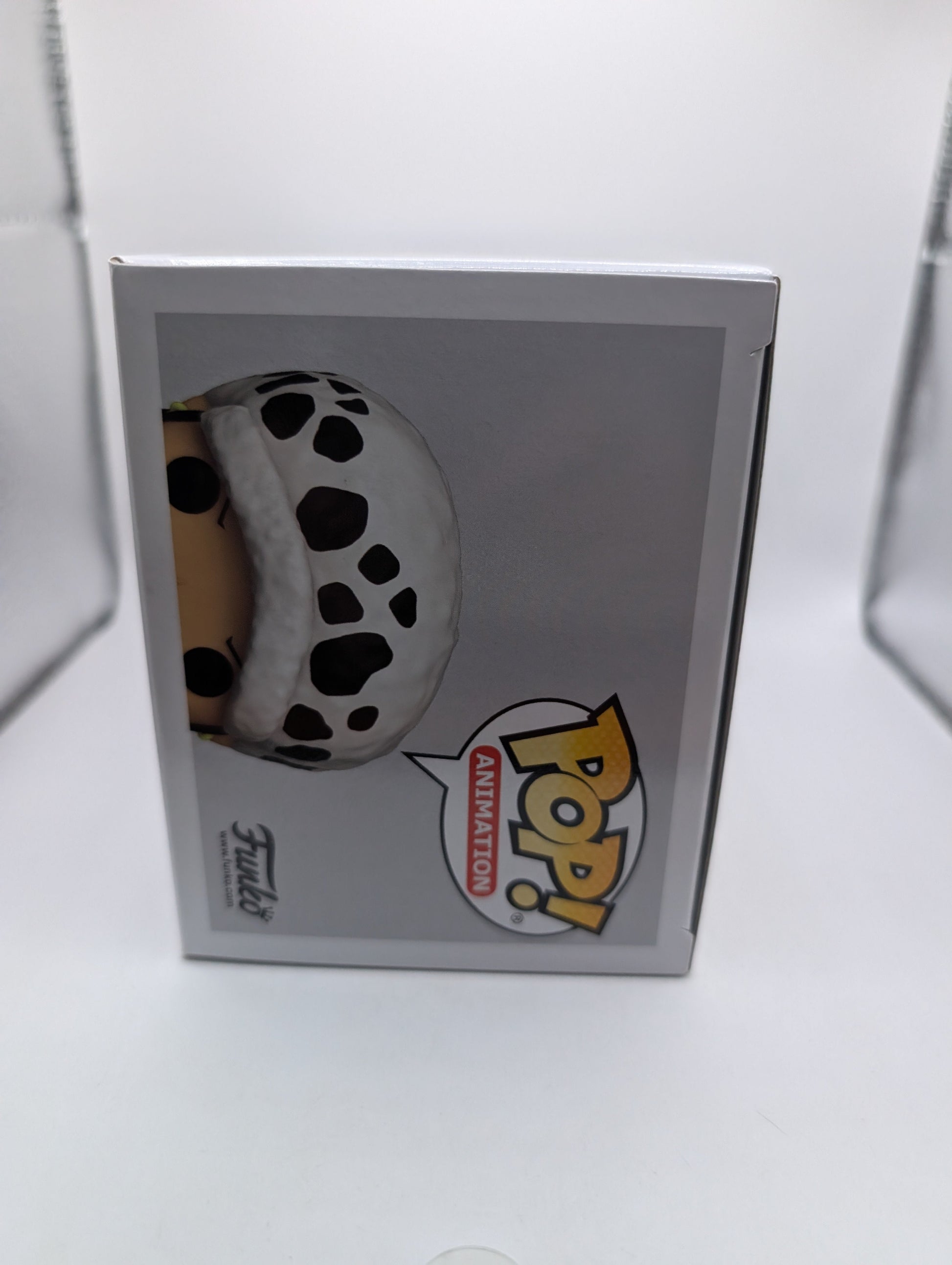 One Piece Trafalgar Law #1016 GLOW CHASE Funko Pop! FRENLY BRICKS - Open 7 Days