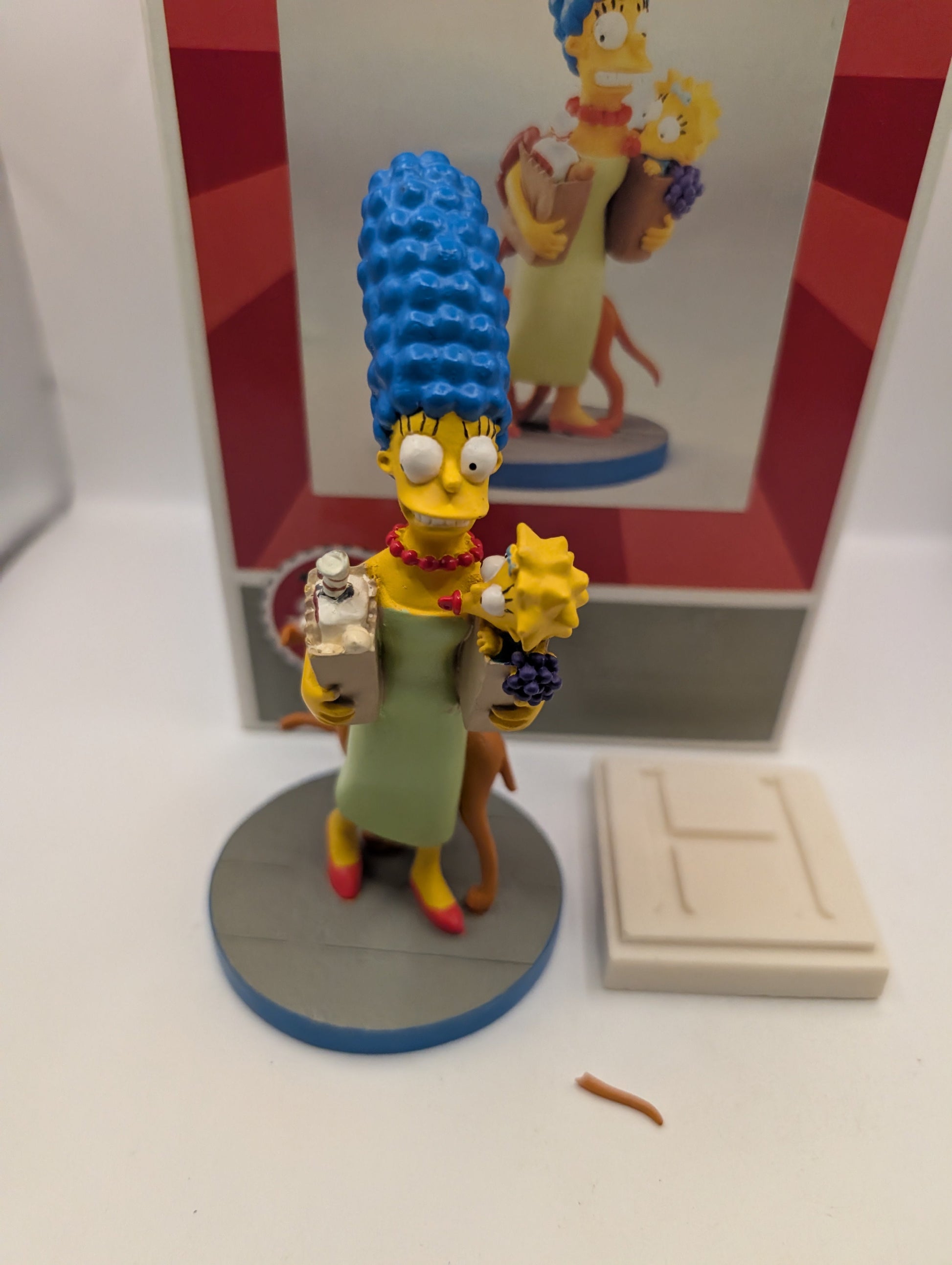 The Simpsons sculpture "Happy Homer-Maker" Simpson Nuclear Family Collection FRENLY BRICKS - Open 7 Days