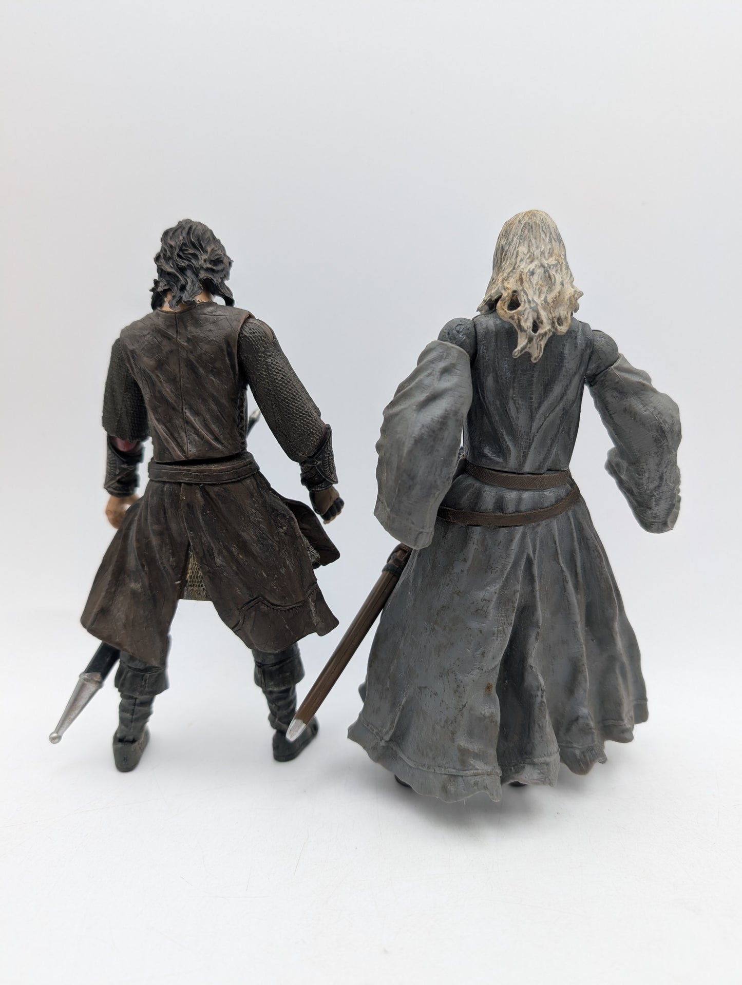 Lord of the Rings Aragorn & Gandalf Action Figures 2004 Toy Biz
