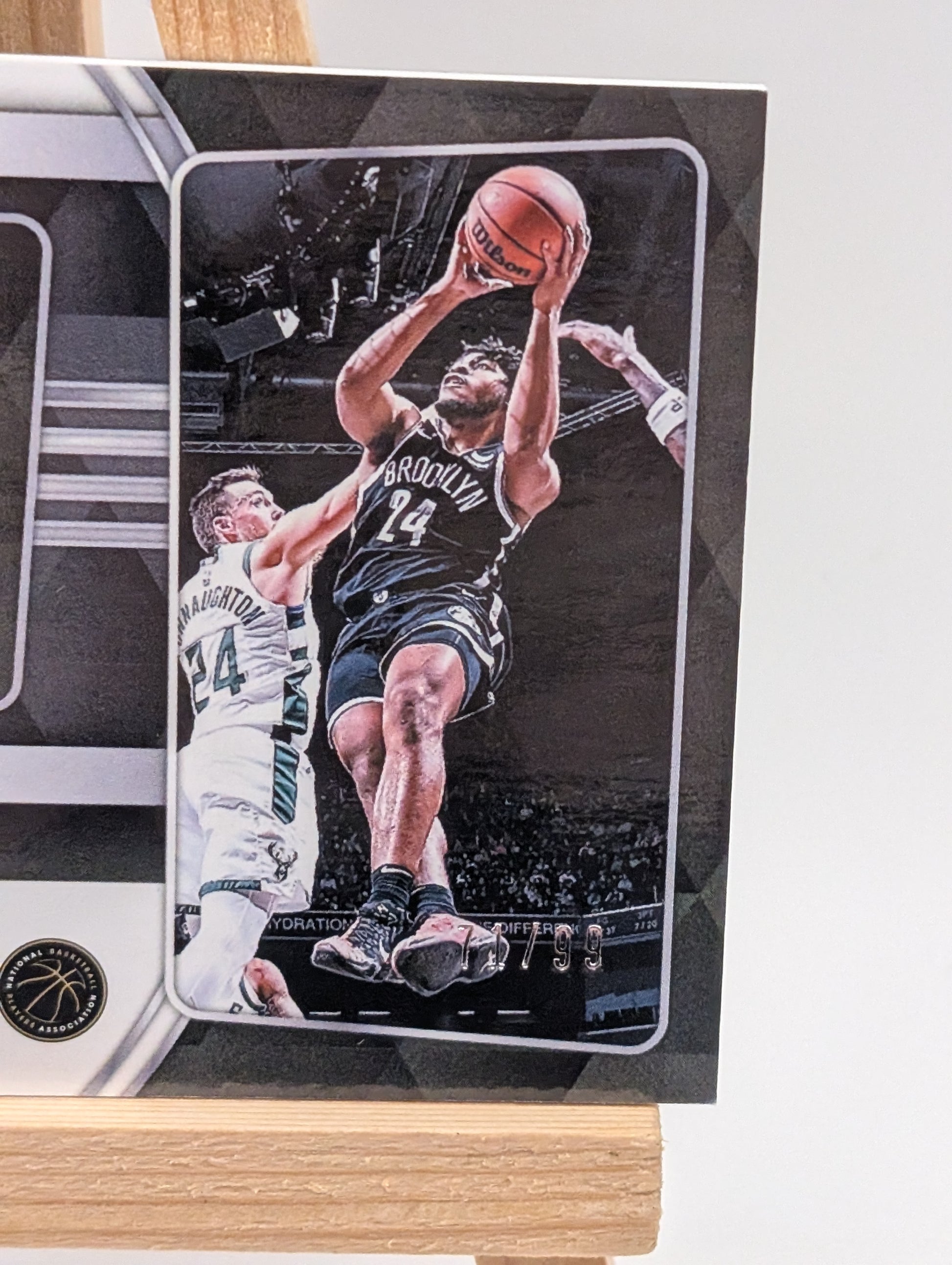 2023-24 Panini Spectra - Sky High Signatures Cameron Thomas #SKY-CAM /99 Auto.