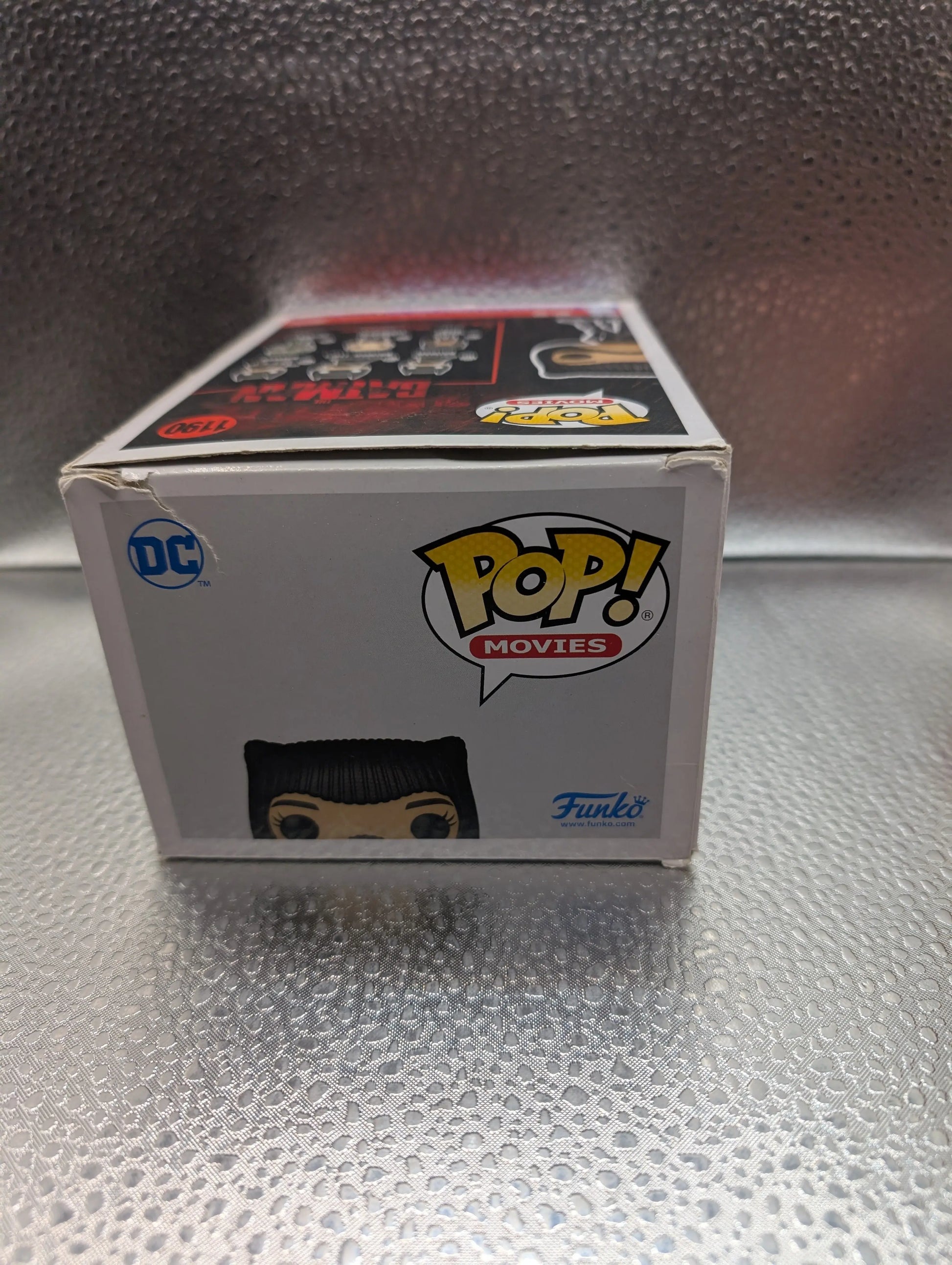 FUNKO Pop Vinyl Selina Kyle #1190 FRENLY BRICKS - Open 7 Days