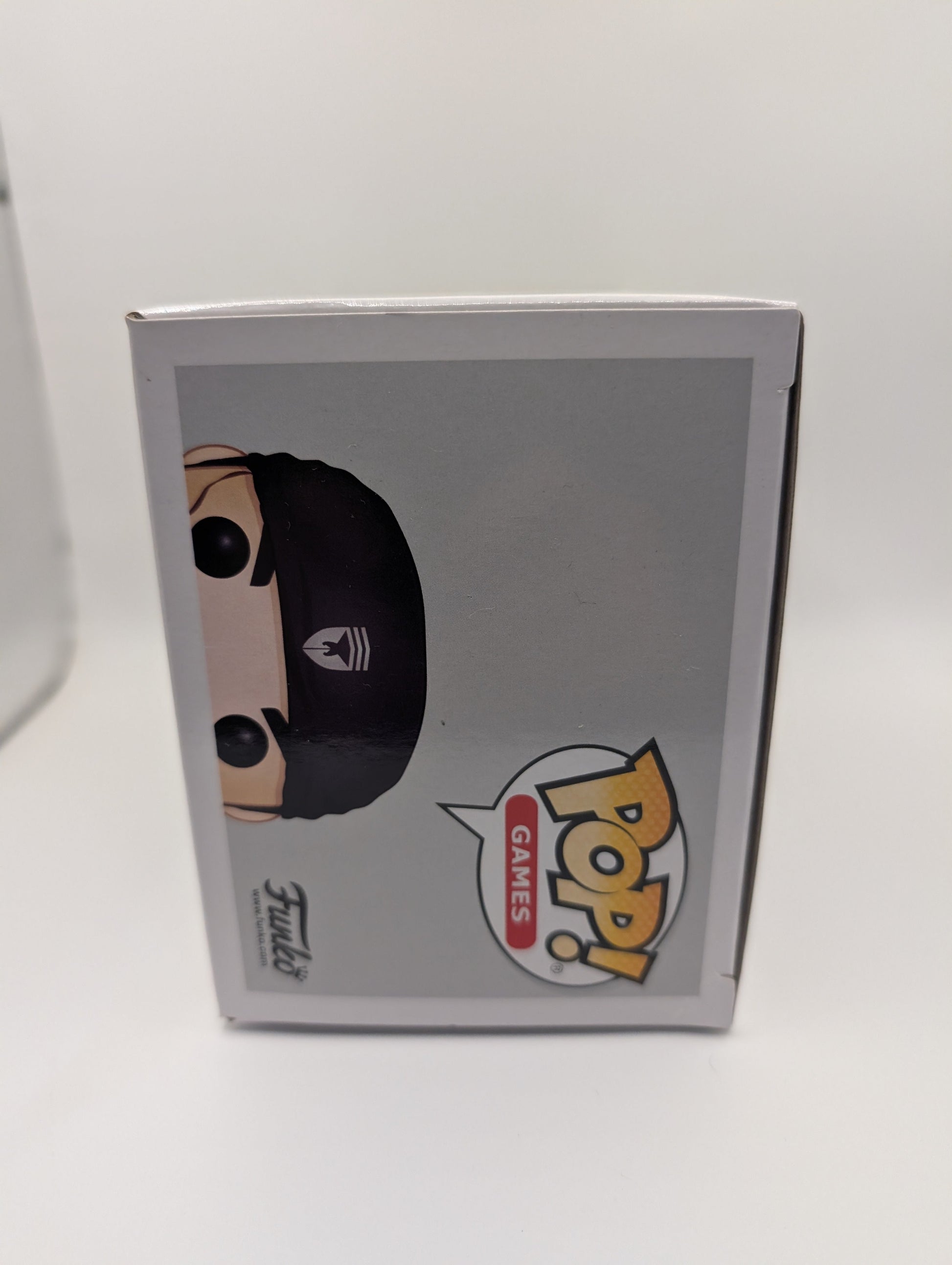 Pop Vinyl Marcus Fenix #474 Gold Metallic Special Edition FRENLY BRICKS - Open 7 Days