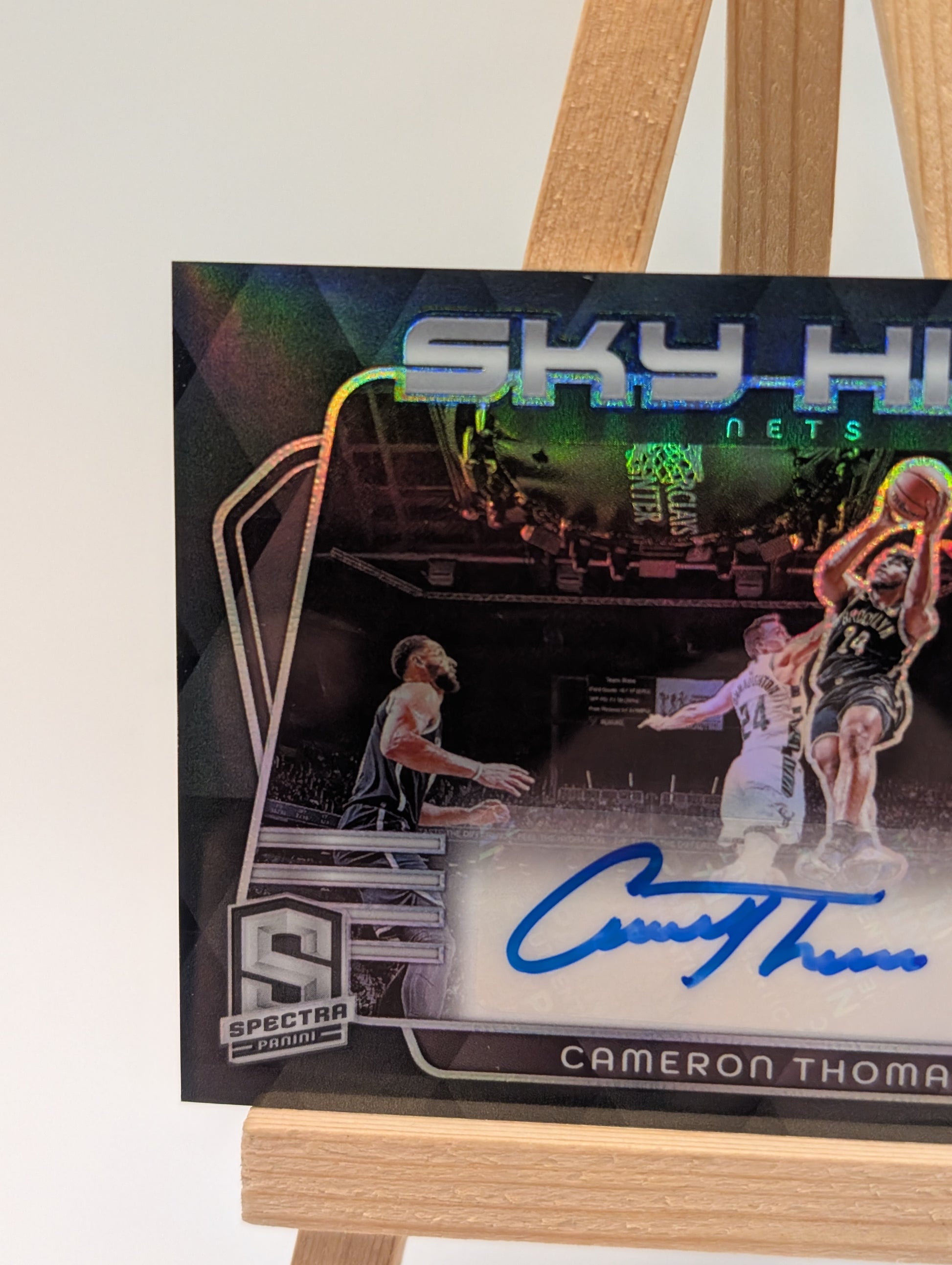 2023-24 Panini Spectra - Sky High Signatures Cameron Thomas #SKY-CAM /99 Auto.