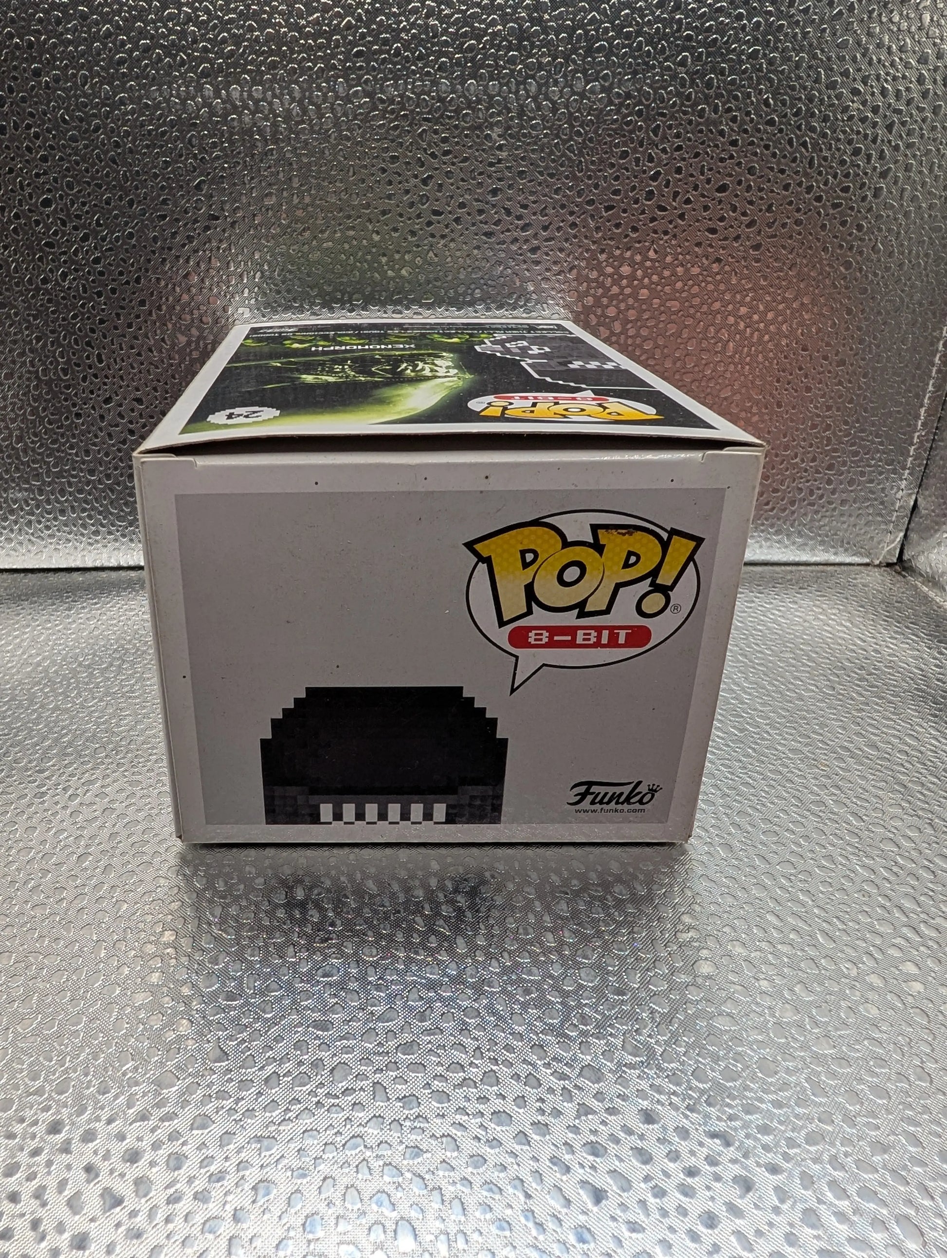 FUNKO Pop Vinyl Xenomorph Alien #24 FRENLY BRICKS - Open 7 Days