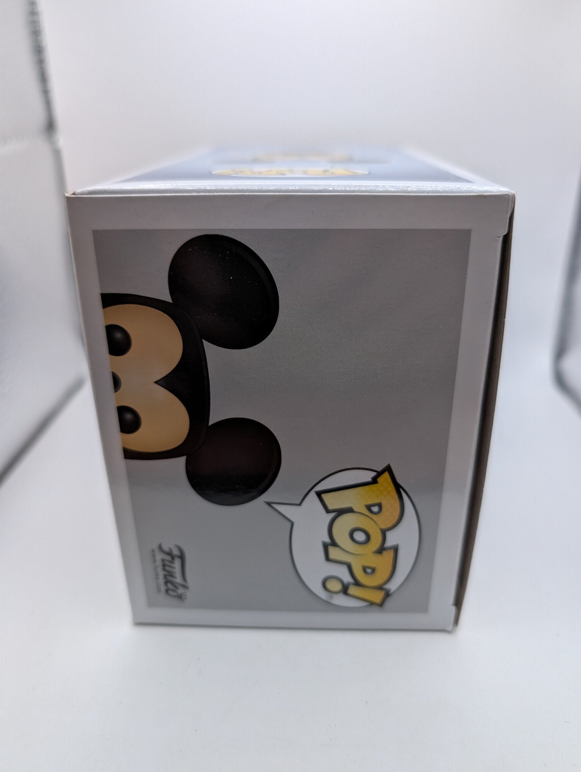 Organization 13 Mickey Mouse Funko Pop #334 2018 Summer Convention Vinyl FRENLY BRICKS - Open 7 Days