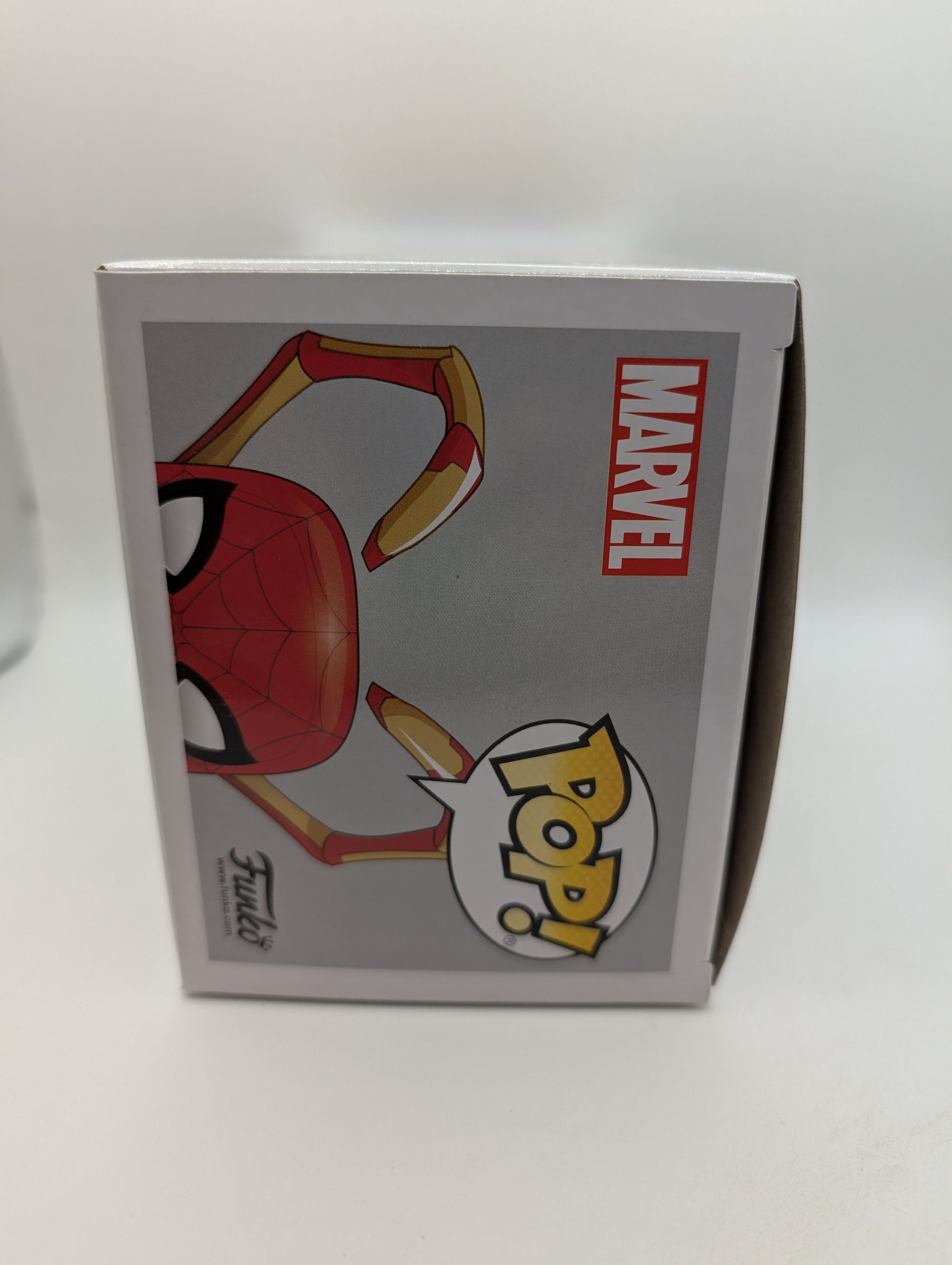 Funko Pop! - Iron Spider #300  - Marvel Avengers: Infinity War FRENLY BRICKS - Open 7 Days