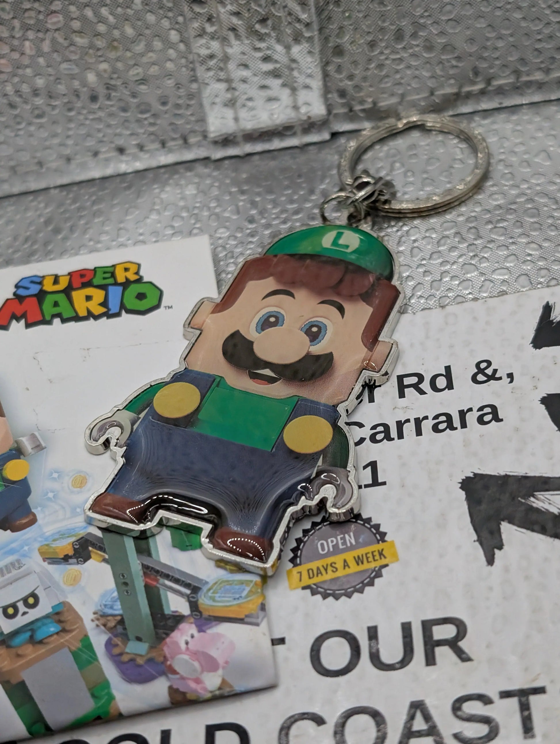 LEGO Luigi Collectable Super Mario VIP Keychain FRENLY BRICKS - Open 7 Days