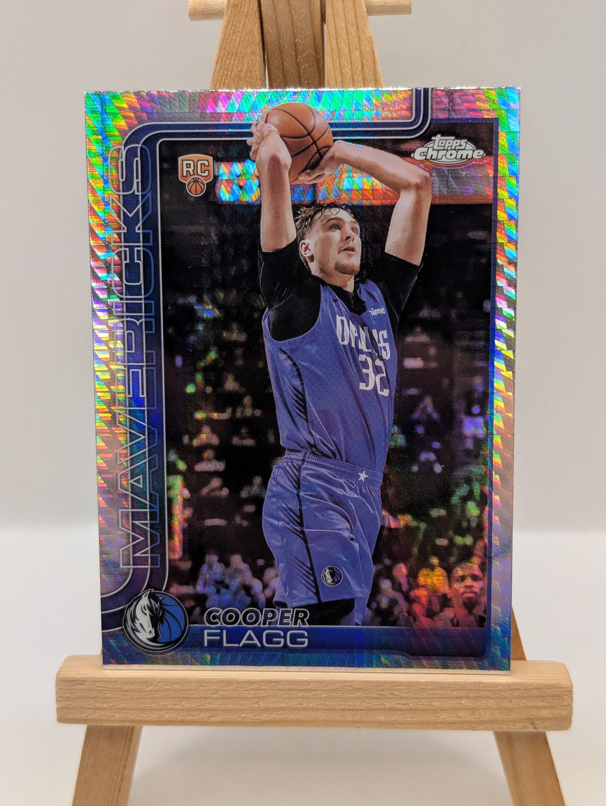 2025-26 Topps Chrome Cooper Flagg Rookie Prism/Prizm Hyper Refractor RC #251 FRENLY BRICKS - Open 7 Days image 2