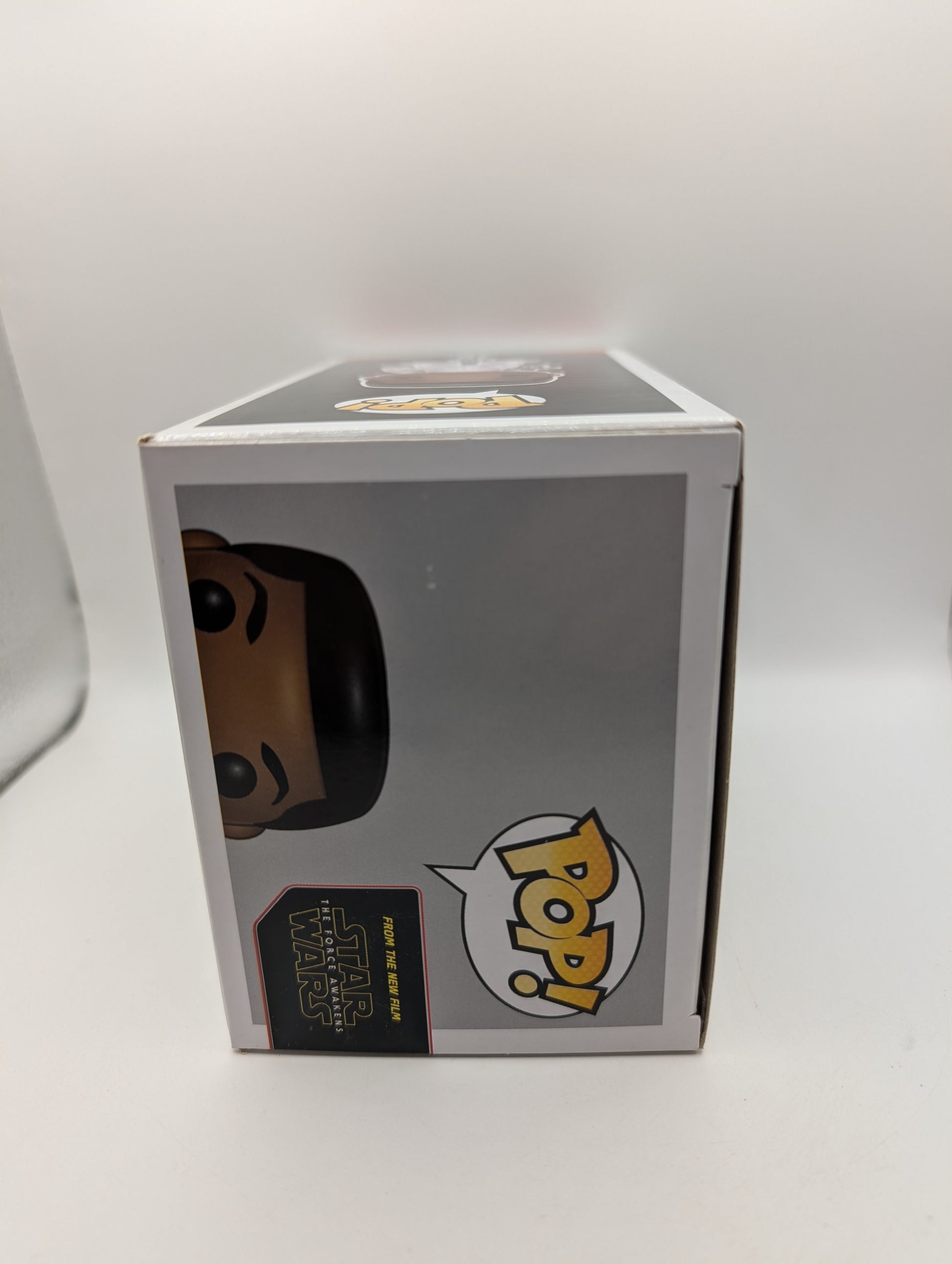 FUNKO POP! STAR WARS - THE FORCE AWAKENS #76 FINN FRENLY BRICKS - Open 7 Days