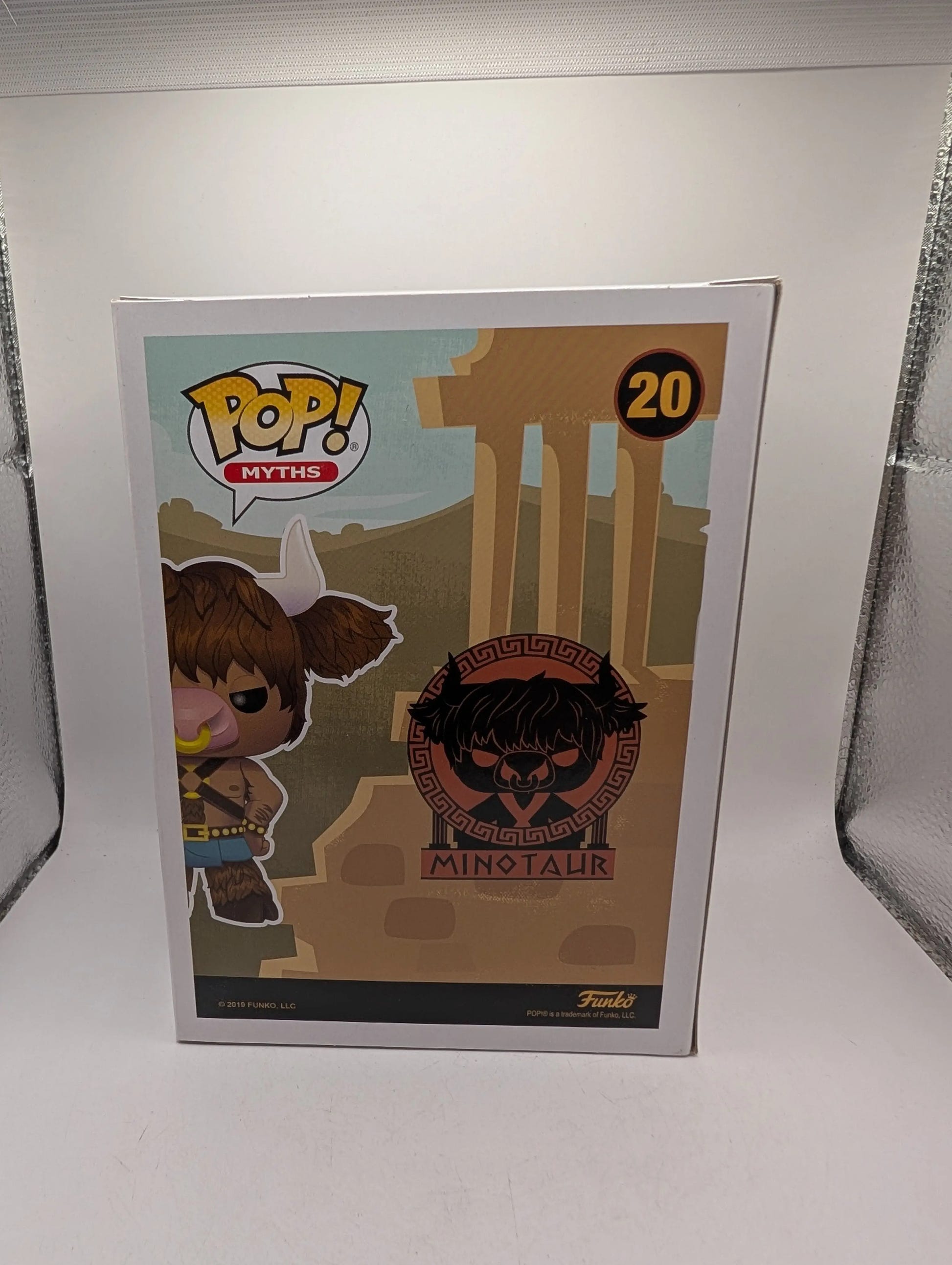 Funko POP! Vinyl POP! Myths Minotaur #20 Popcultcha Sticker, photo 3 image 3