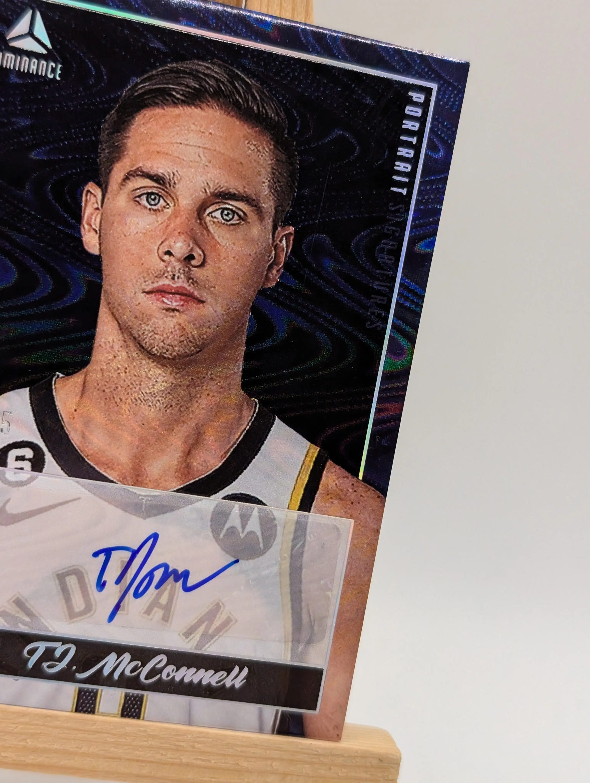 2022-23 Panini Chronicles Luminance TJ McConnell /25 Auto Portrait FRENLY BRICKS - Open 7 Days image 3