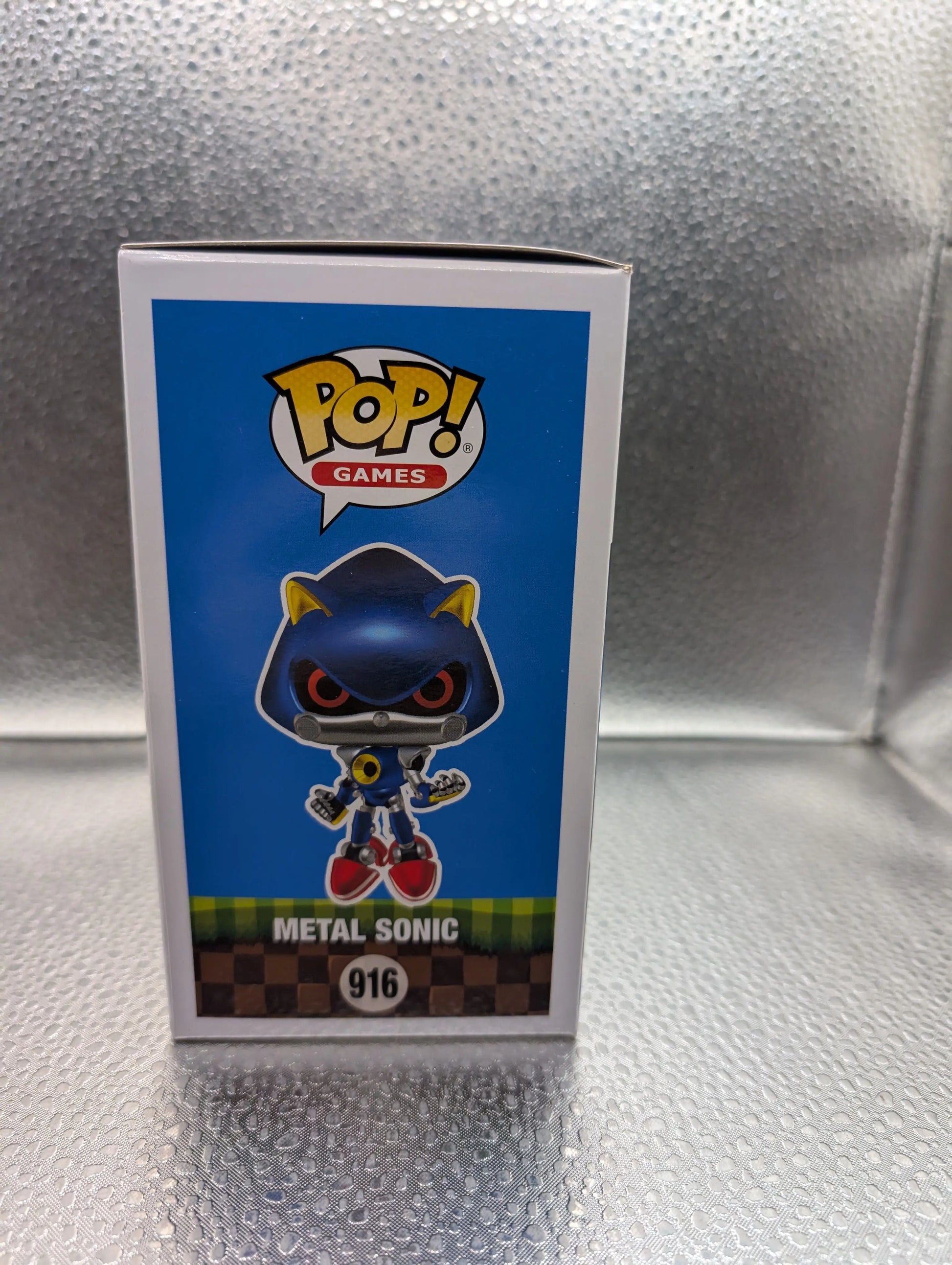 FUNKO Pop Vinyl Metal Sonic #916 FRENLY BRICKS - Open 7 Days