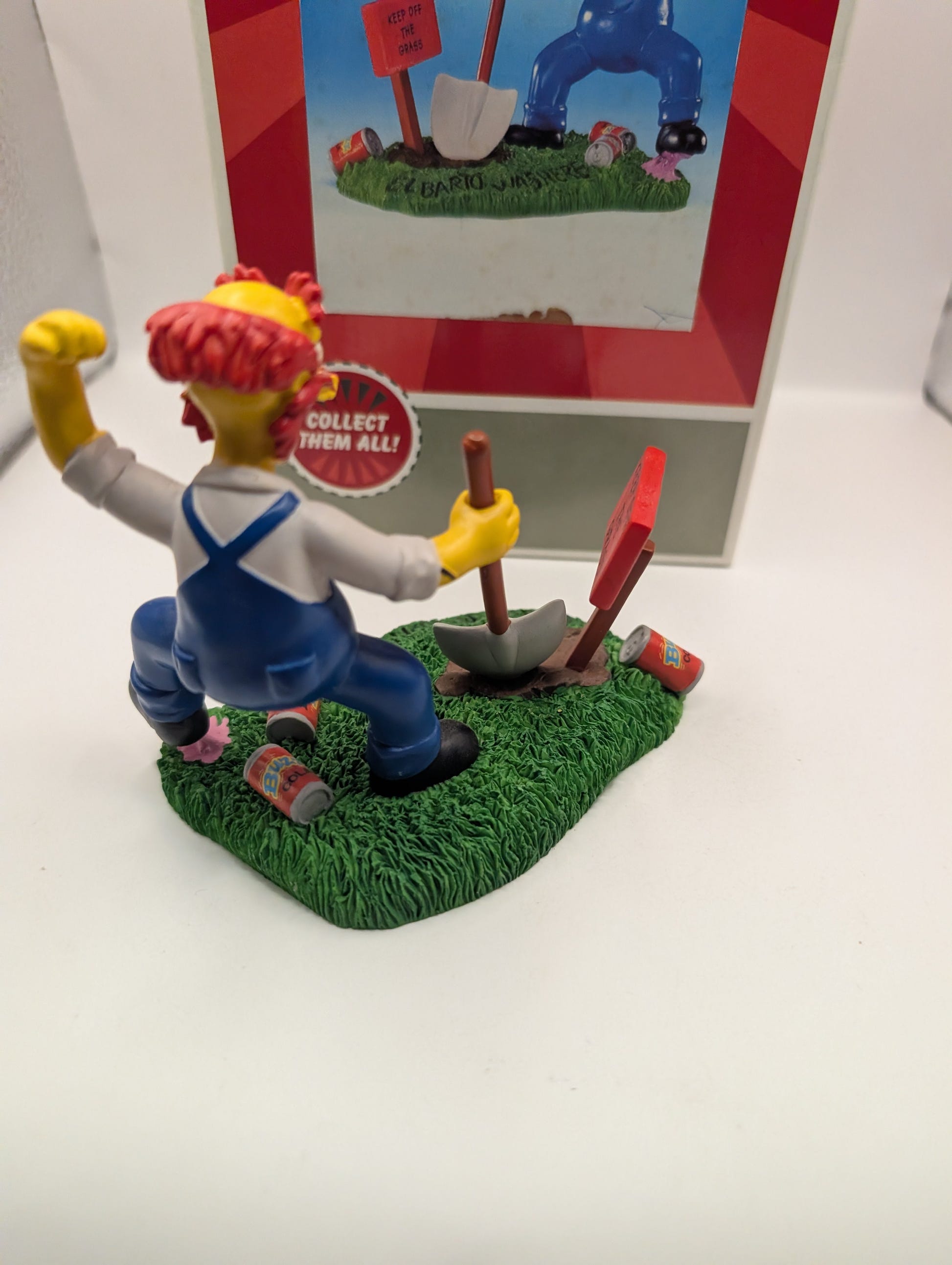 The Simpsons sculpture "Make Way for Willie"  Springfield citizens sculpture with Box FRENLY BRICKS - Open 7 Days image 5