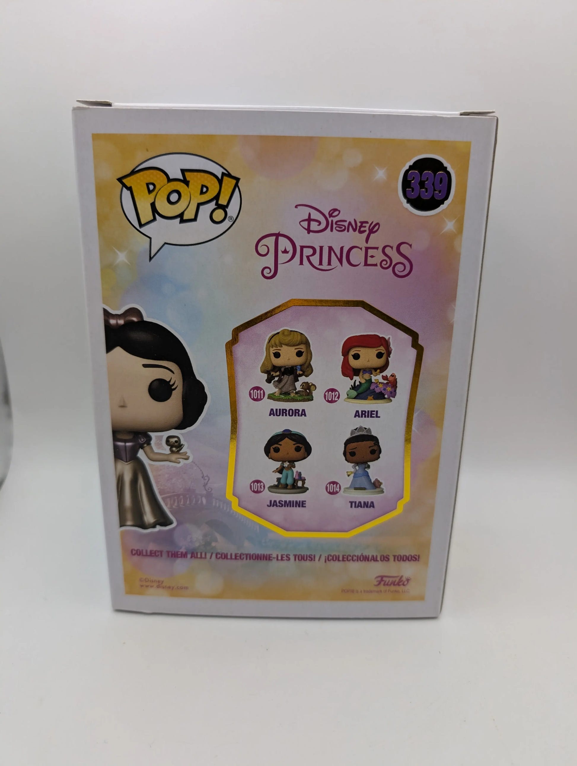 Disney Princess Snow White (with pin) Funko Pop! Vinyl #339 Exclusive FRENLY BRICKS - Open 7 Days image 3