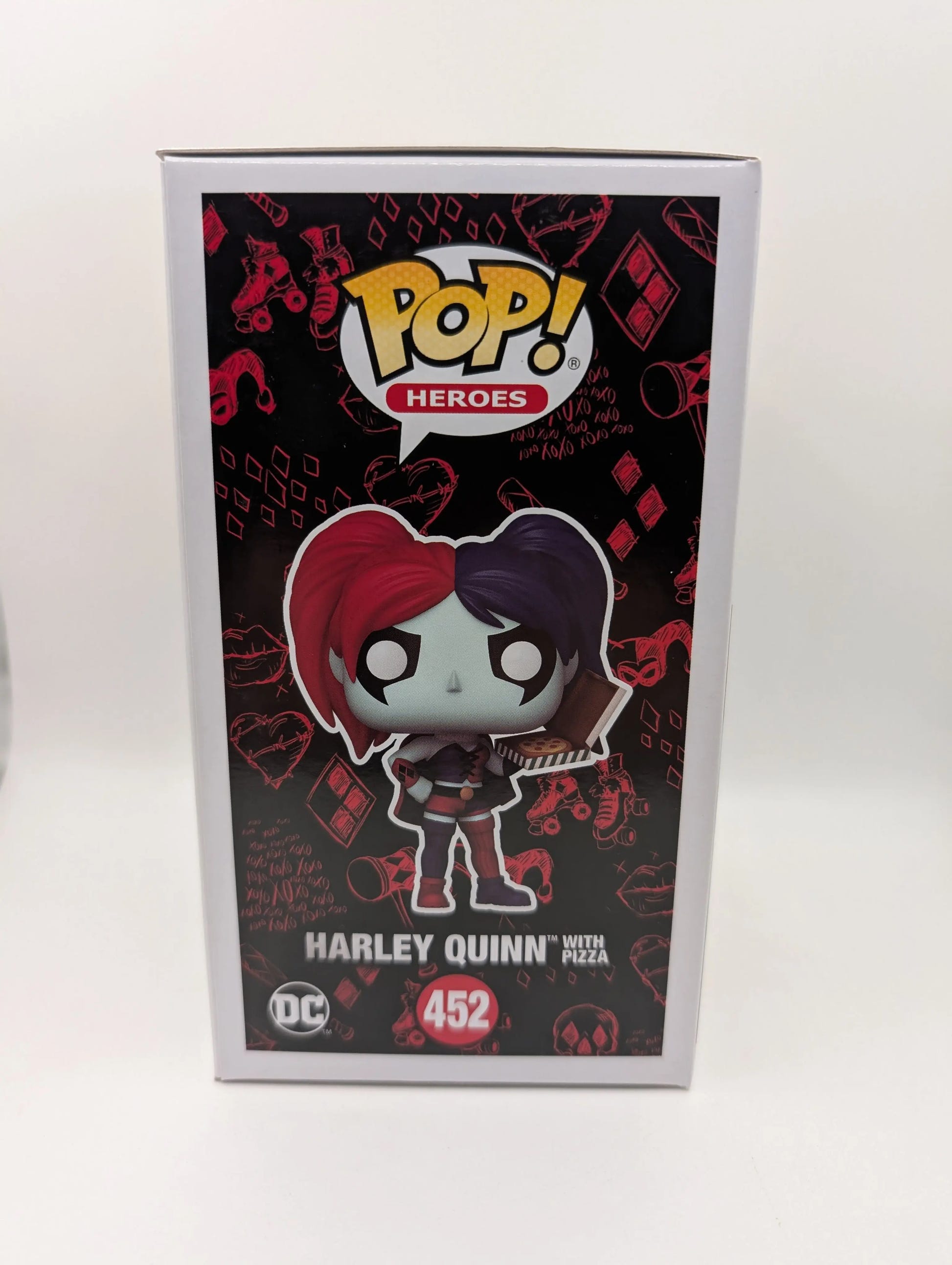 DC Comics - Harley Quinn with Pizza Pop! Vinyl Figure #452 Funko FRENLY BRICKS - Open 7 Days image 2