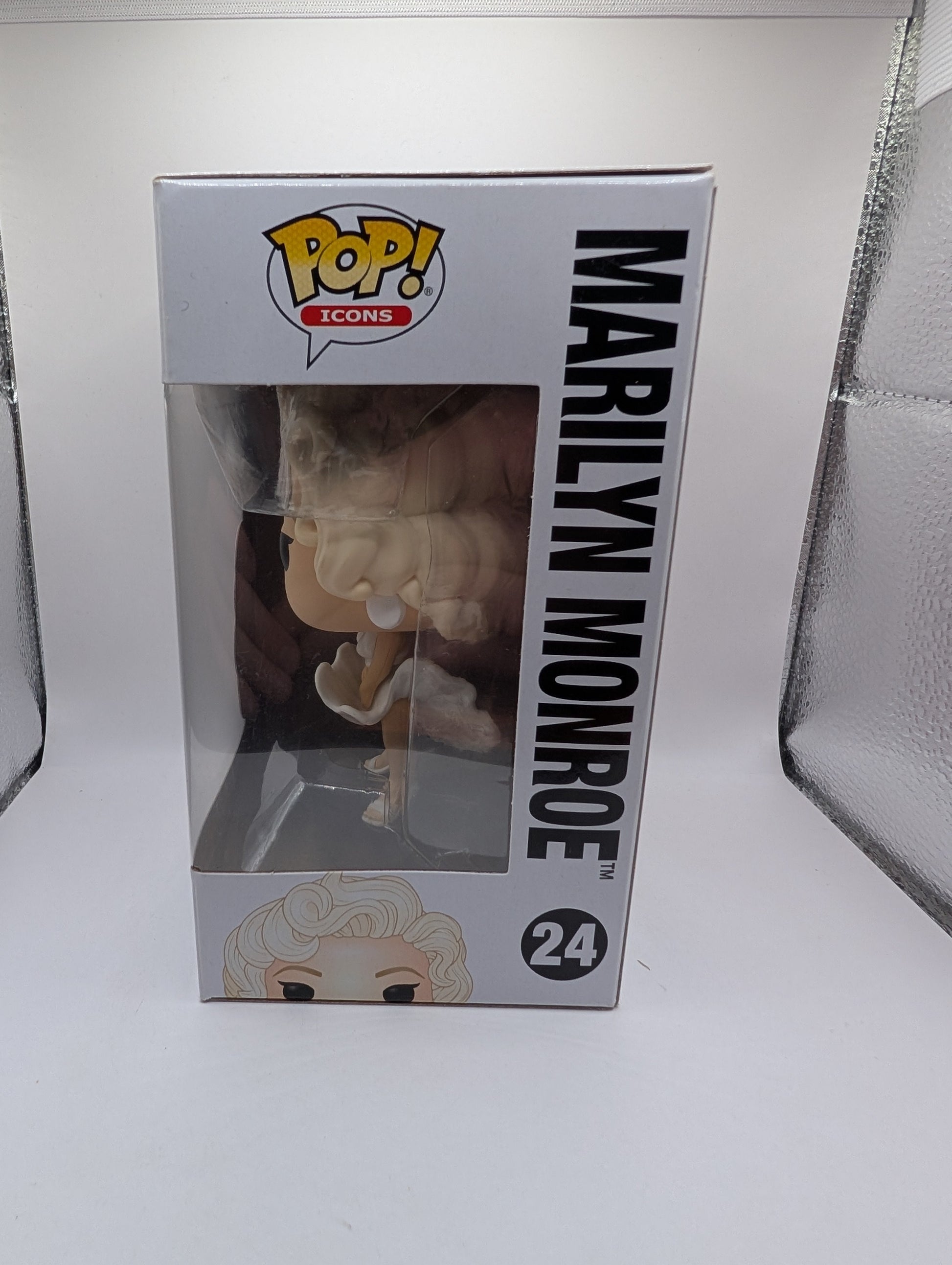 Funko Pop Icons Marilyn Monroe #24 Vinyl Figure White Dress Vaulted FRENLY BRICKS - Open 7 Days