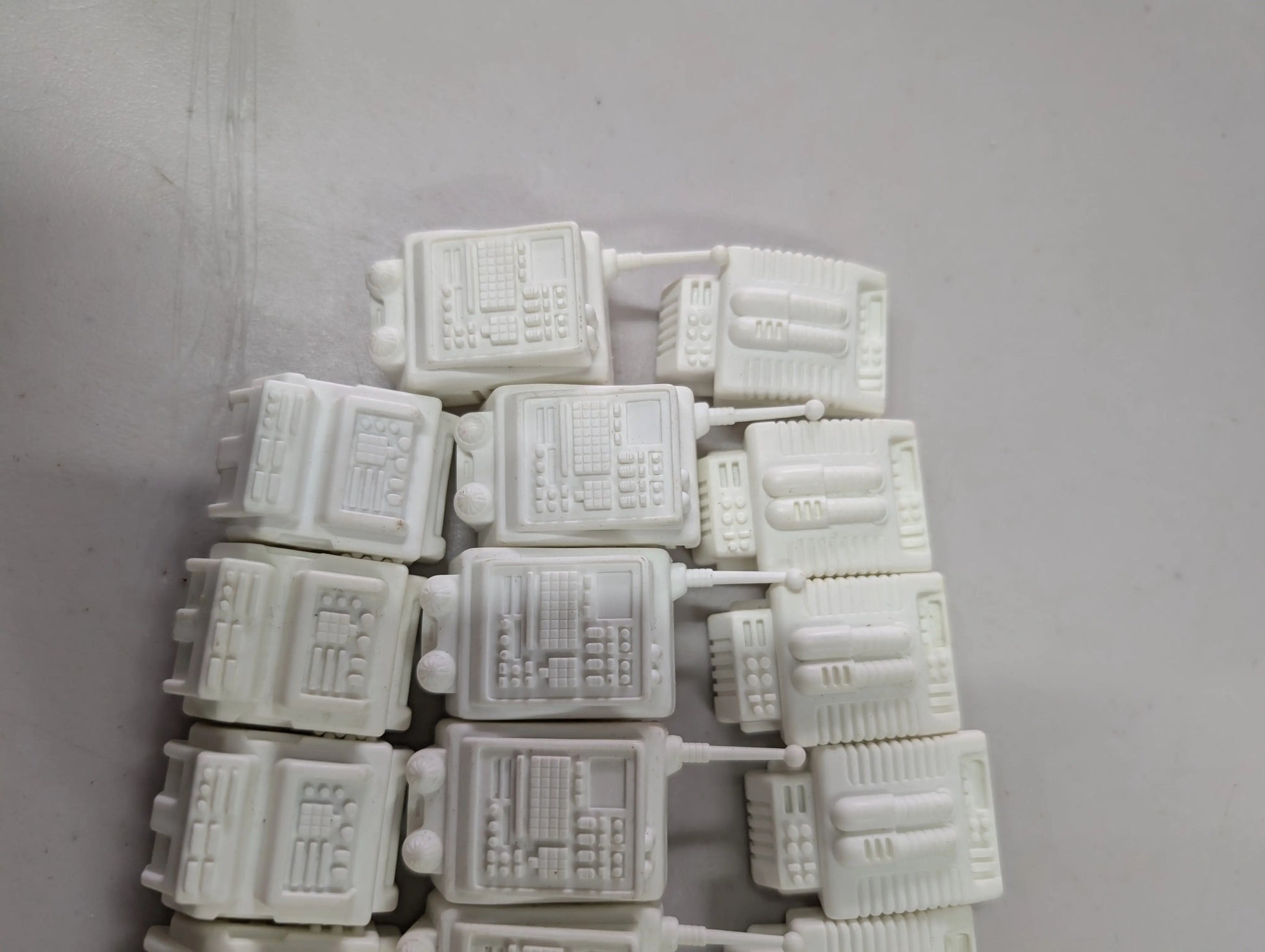 GI Joe 90-94 Accessories Lot of White Action Figure Backpacks FRENLY BRICKS - Open 7 Days