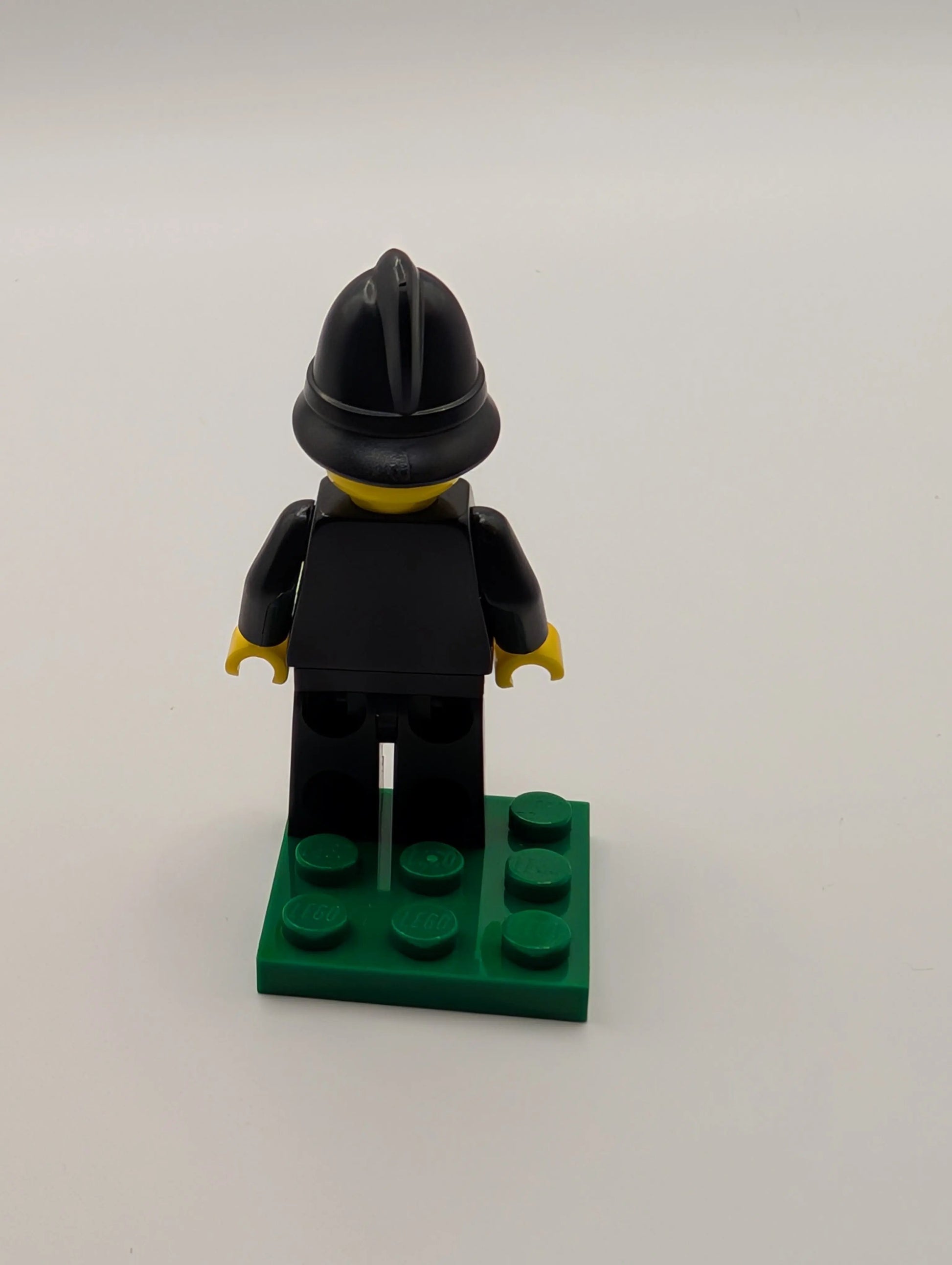 Lego col177 CONSTABLE Series 11 Collectible Minifigure Police FRENLY BRICKS - Open 7 Days