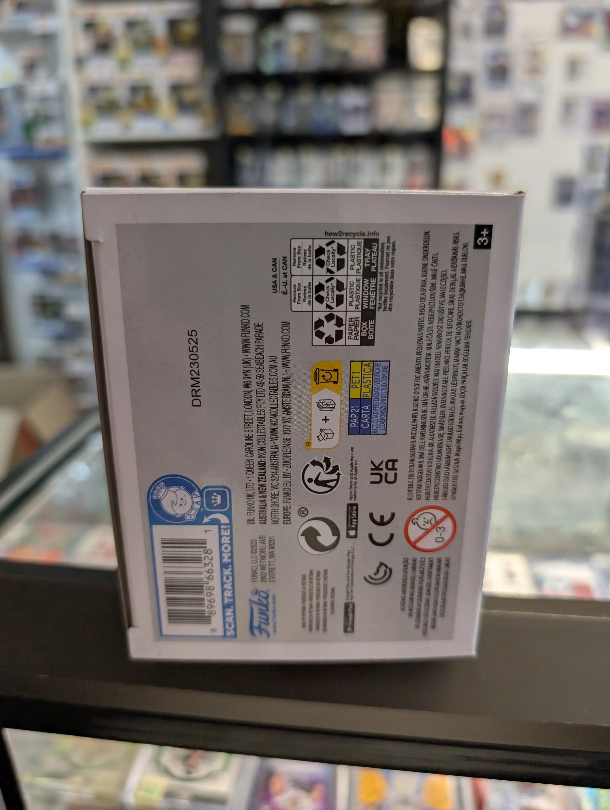 FUNKO POP NARUTO SHIPPUDEN MIGHT GUY WINKING #1414 EXCLUSIVE VINYL FIGURE FRENLY BRICKS - Open 7 Days