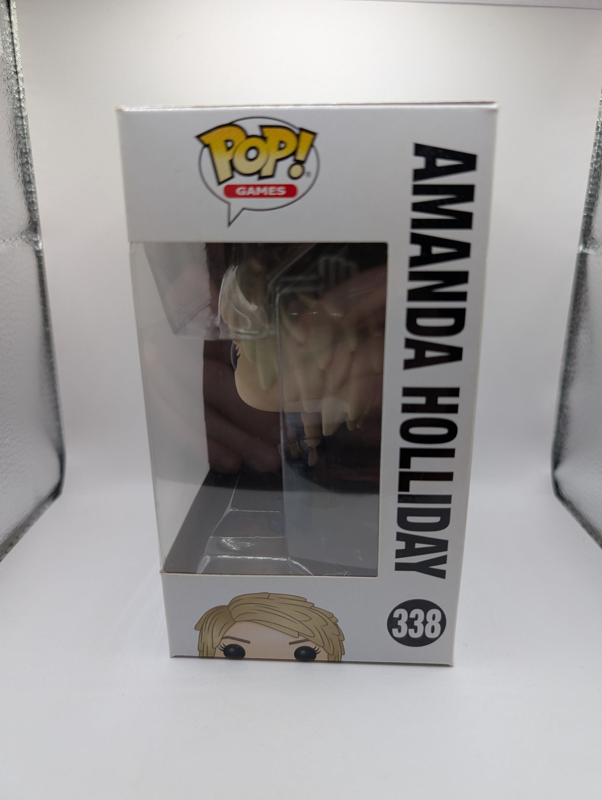 Funko Pop! Games: Destiny - Amanda Holiday Vinyl Figure #338 FRENLY BRICKS - Open 7 Days