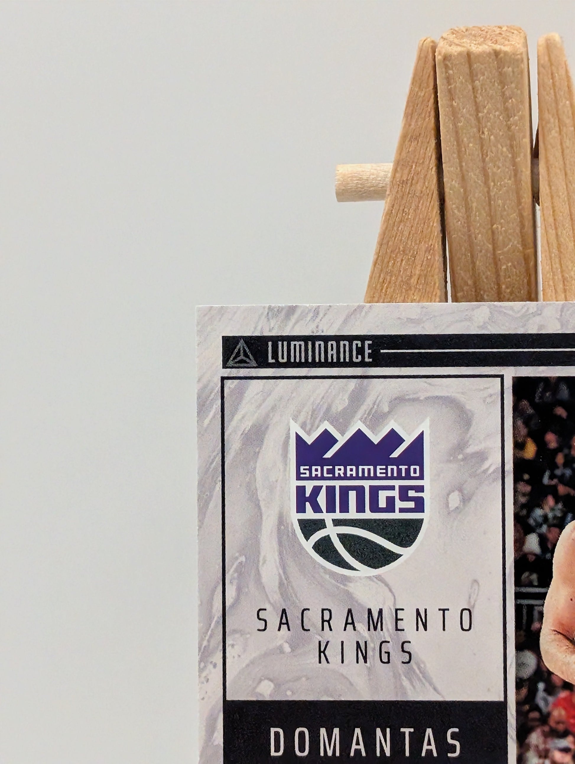 2022-23 DOMANTAS SABONIS /10 AUTO PANINI CHRONICLES LUMINANCE INK AUTOGRAPHS FRENLY BRICKS - Open 7 Days