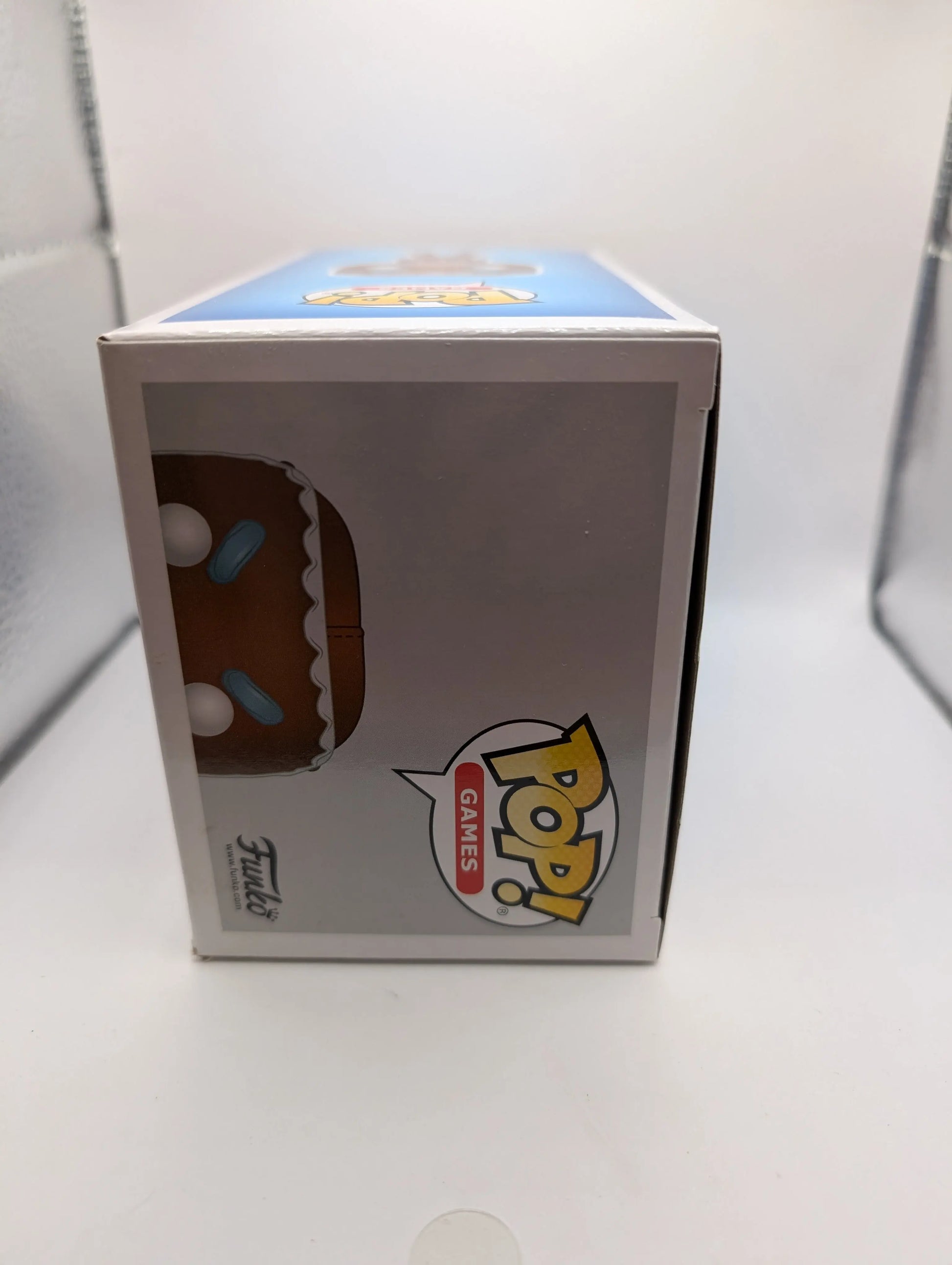 Funko POP! Merry Marauder Fortnite #433 FRENLY BRICKS - Open 7 Days