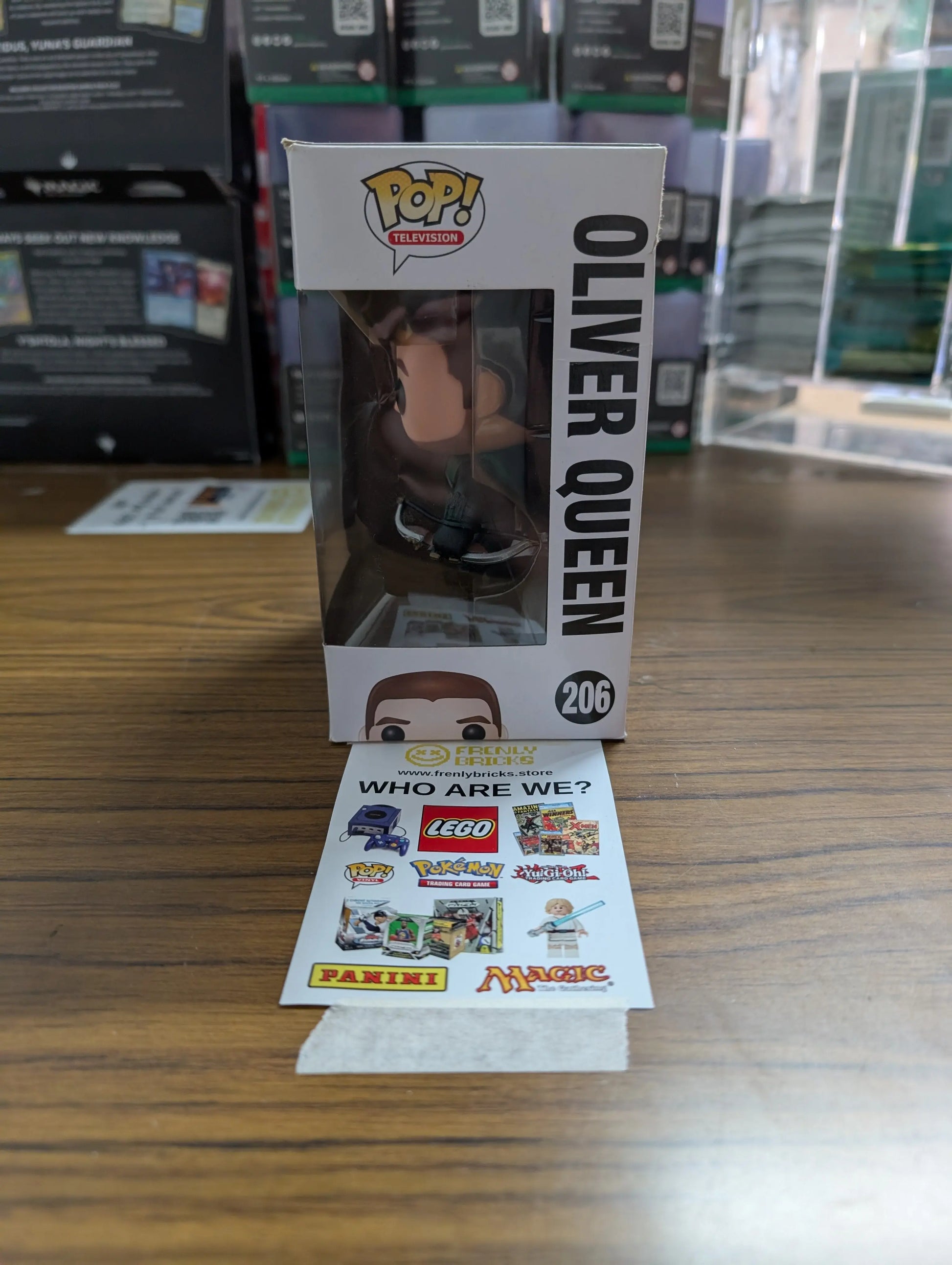 FUNKO Pop Vinyl Oliver Queen #206 FRENLY BRICKS - Open 7 Days