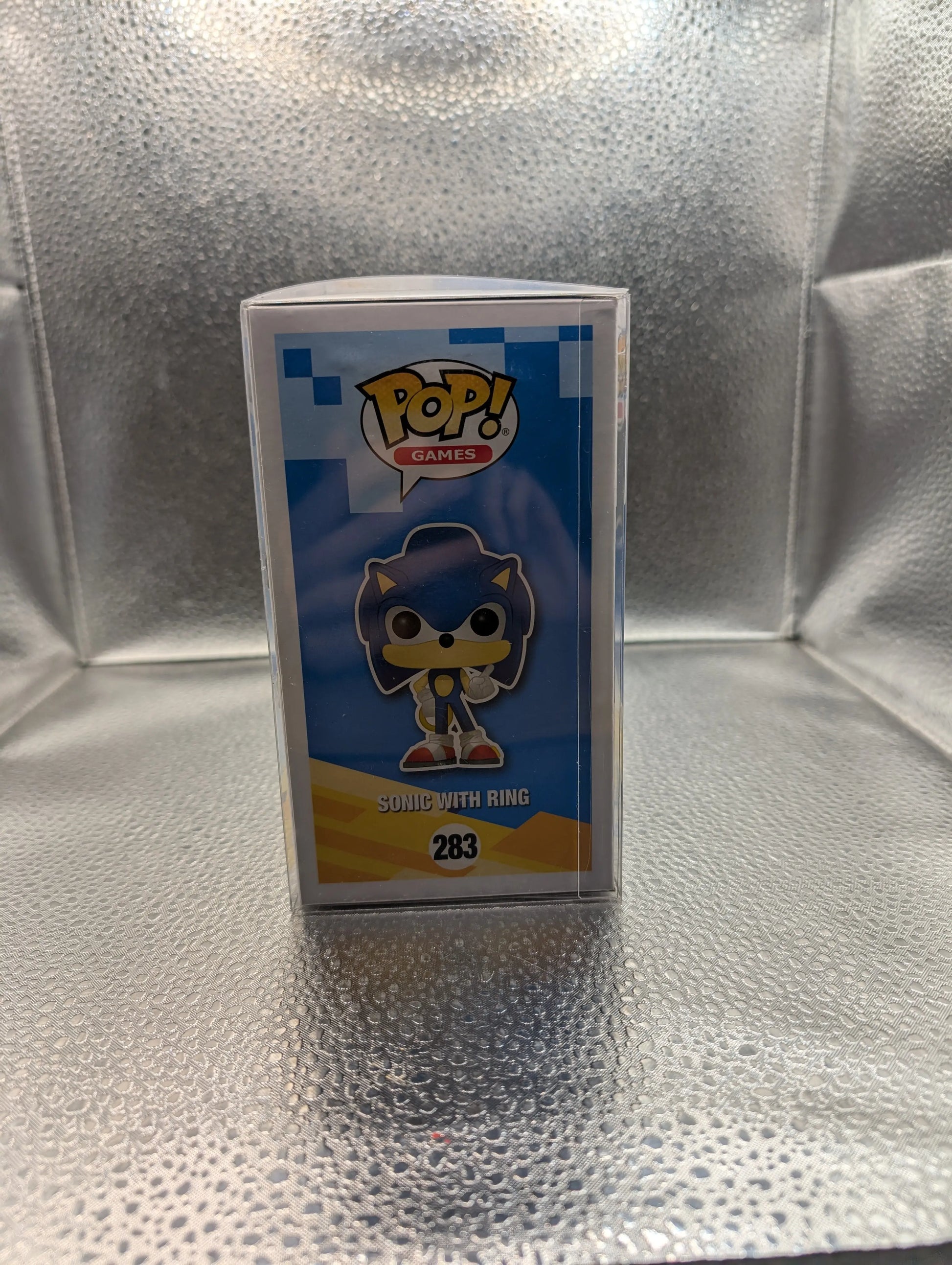FUNKO Pop Vinyl Sonic With Ring #283 FRENLY BRICKS - Open 7 Days